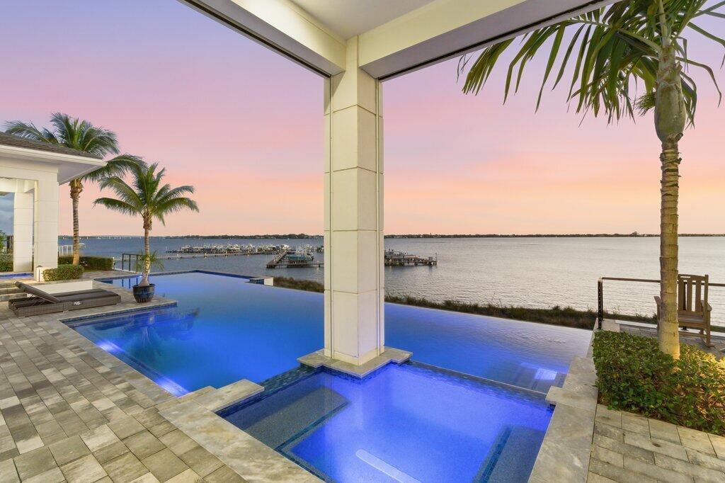 1271 NE Langford, Jensen Beach FL 34957