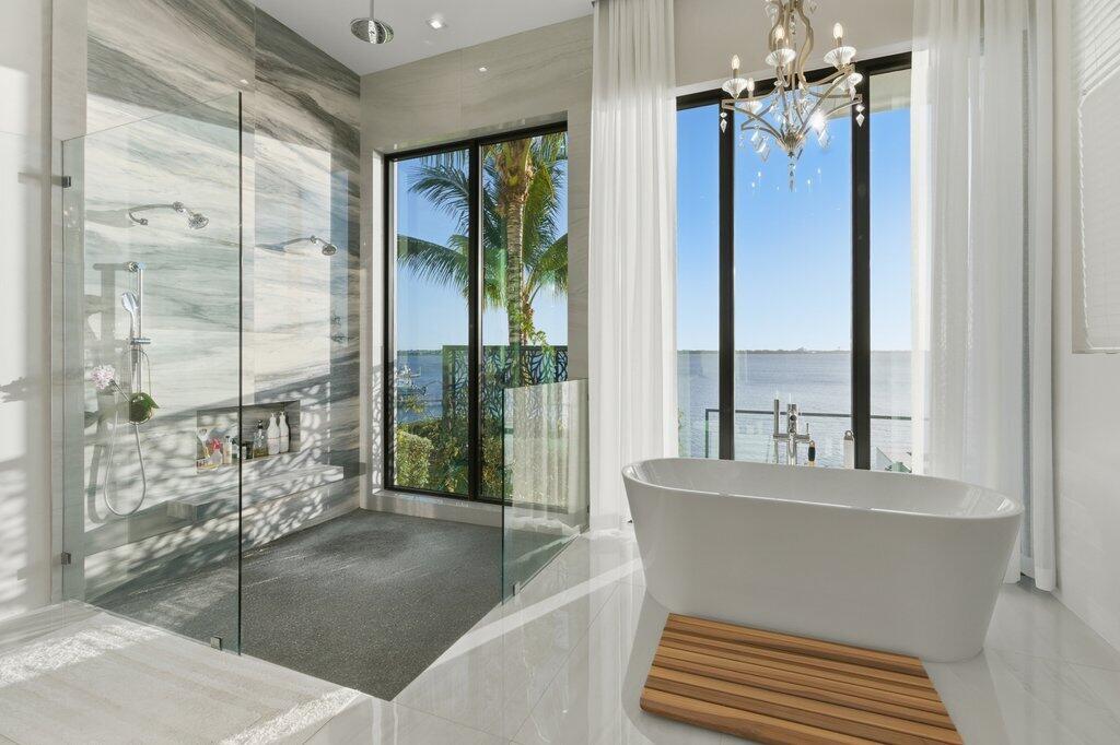 1271 NE Langford, Jensen Beach FL 34957