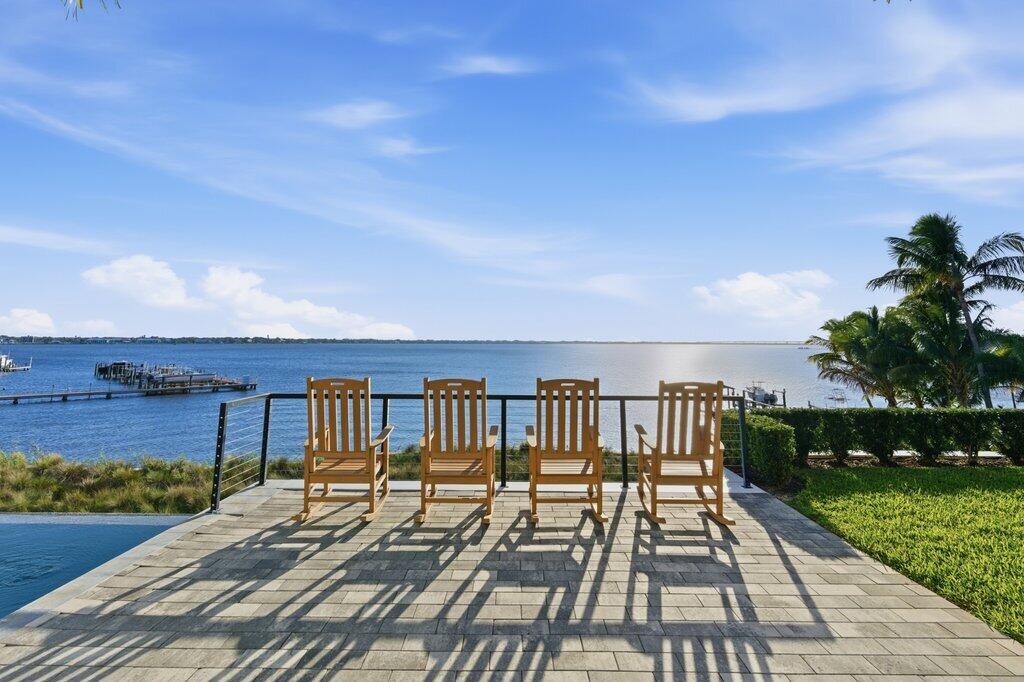 1271 NE Langford, Jensen Beach FL 34957