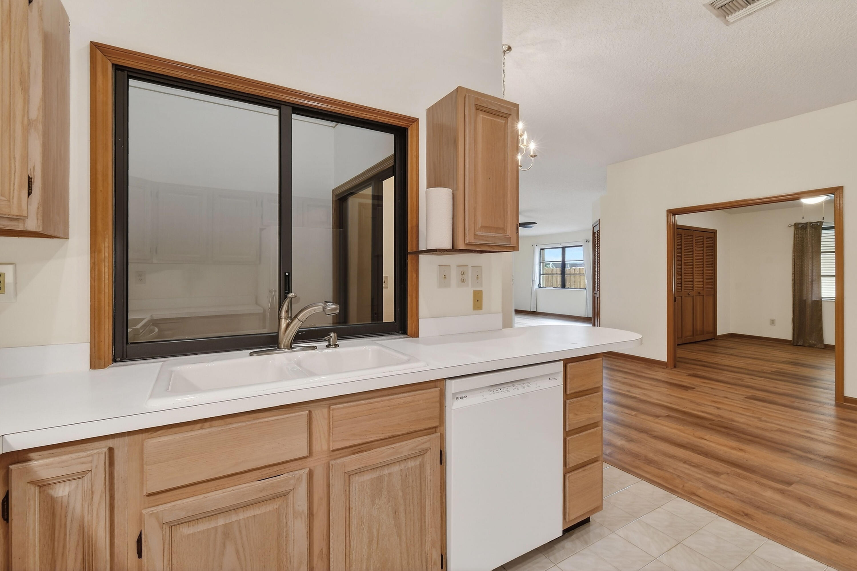 6016 Pompano, Jupiter FL 33458