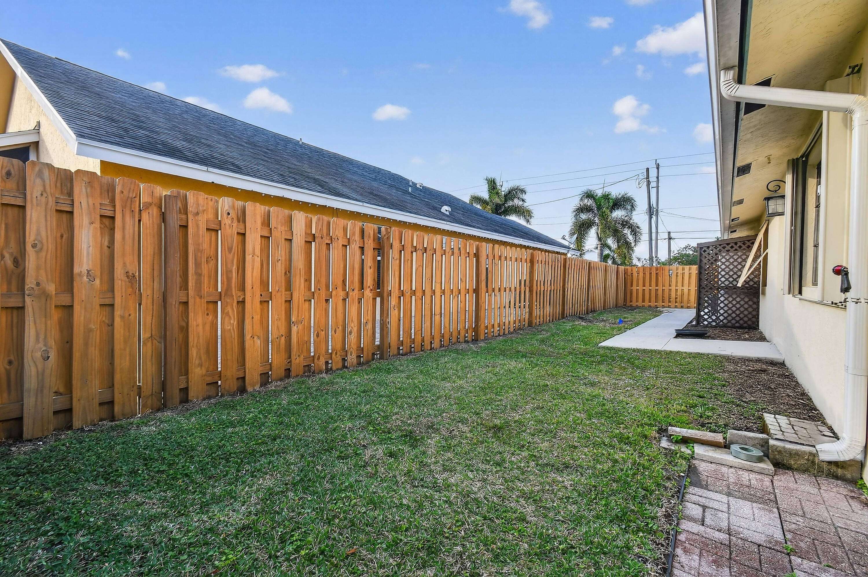 6016 Pompano, Jupiter FL 33458