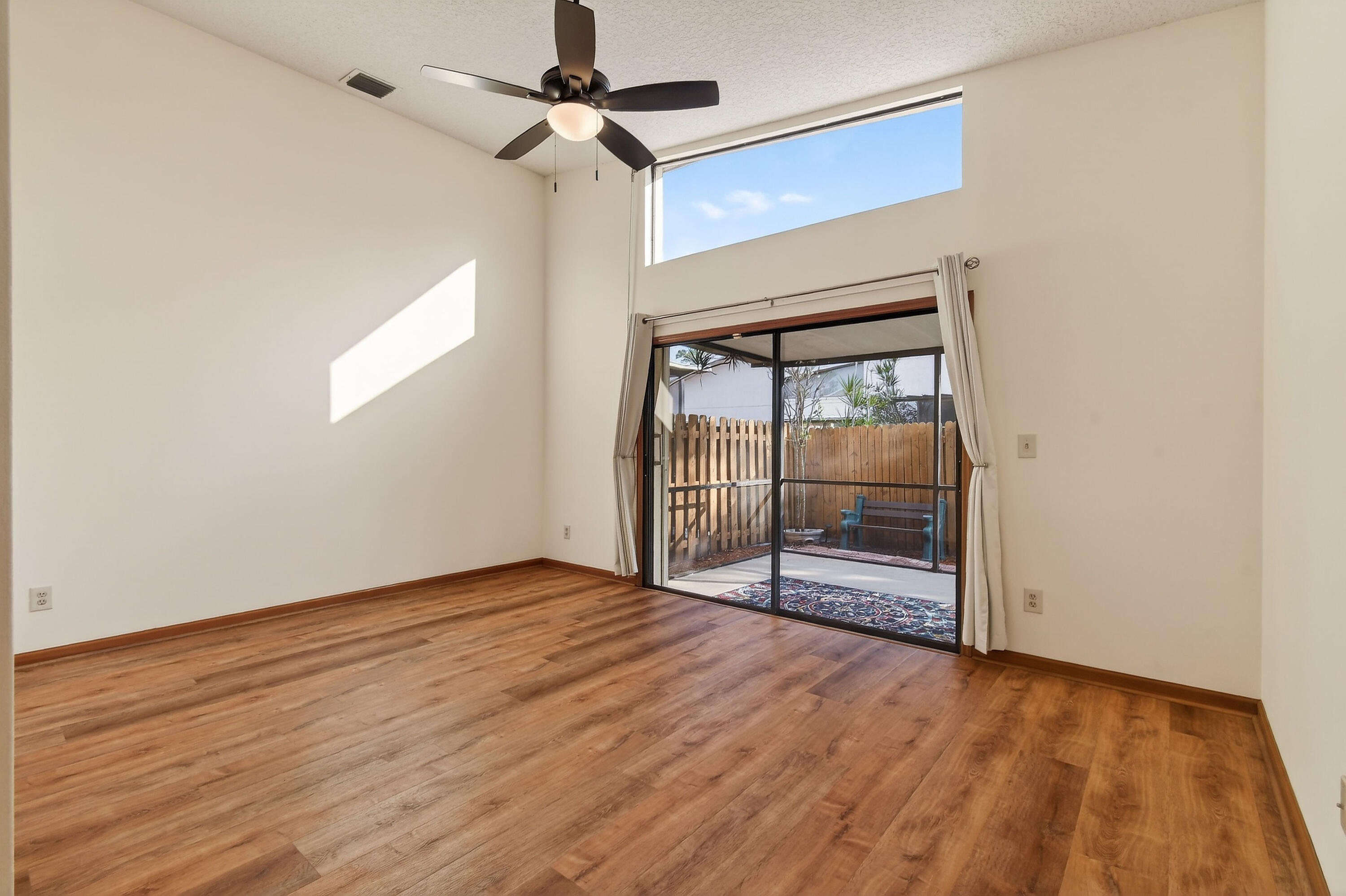 6016 Pompano, Jupiter FL 33458