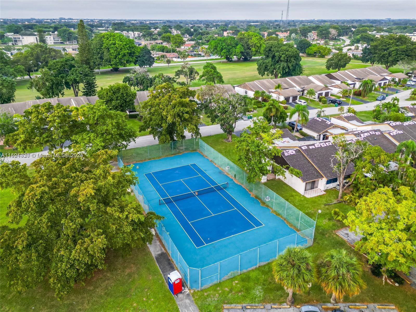 6343 W Pinehurst Cir #D36, Tamarac FL 33321