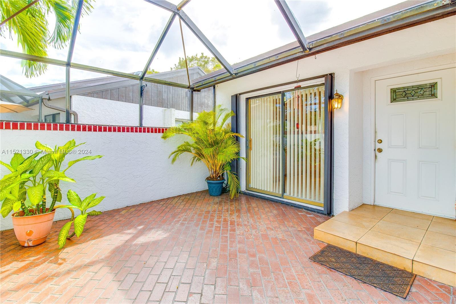 6343 W Pinehurst Cir #D36, Tamarac FL 33321