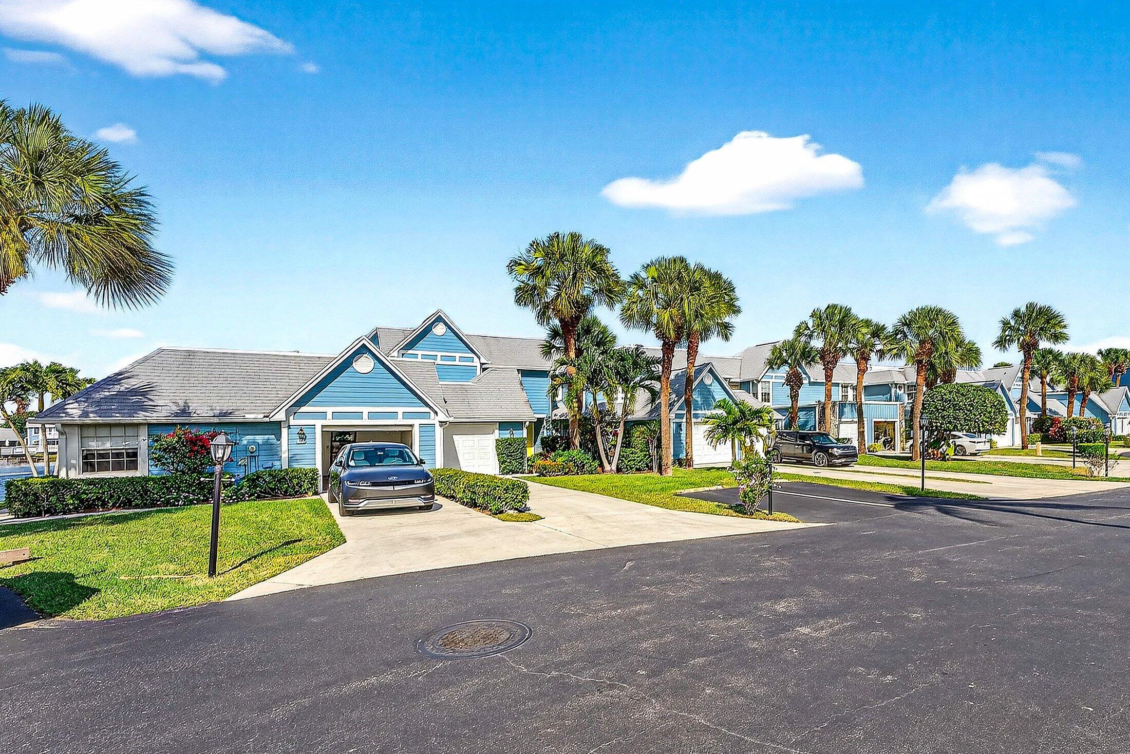 812 Ocean Dunes, Jupiter FL 33477
