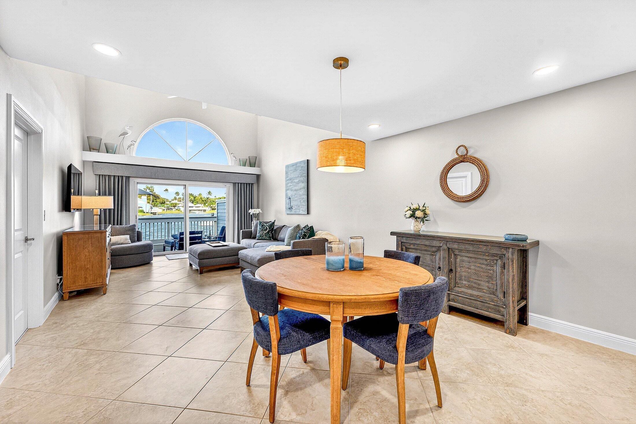 812 Ocean Dunes, Jupiter FL 33477