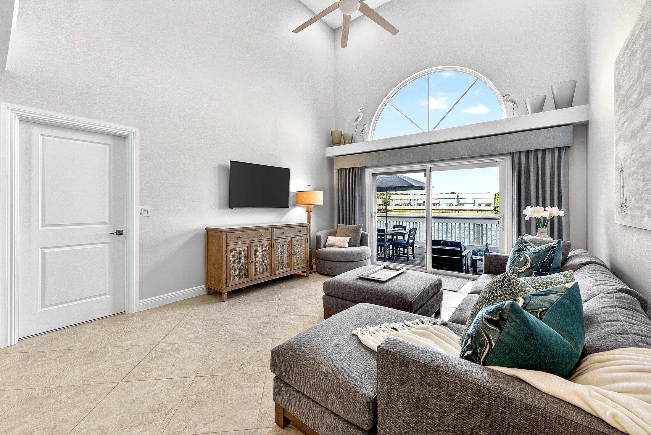 812 Ocean Dunes, Jupiter FL 33477