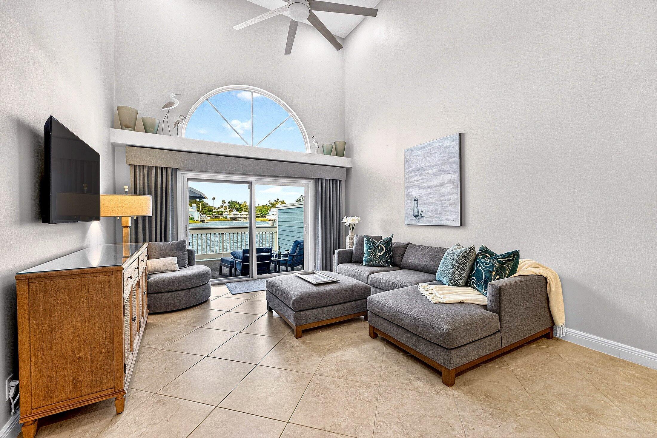 812 Ocean Dunes, Jupiter FL 33477