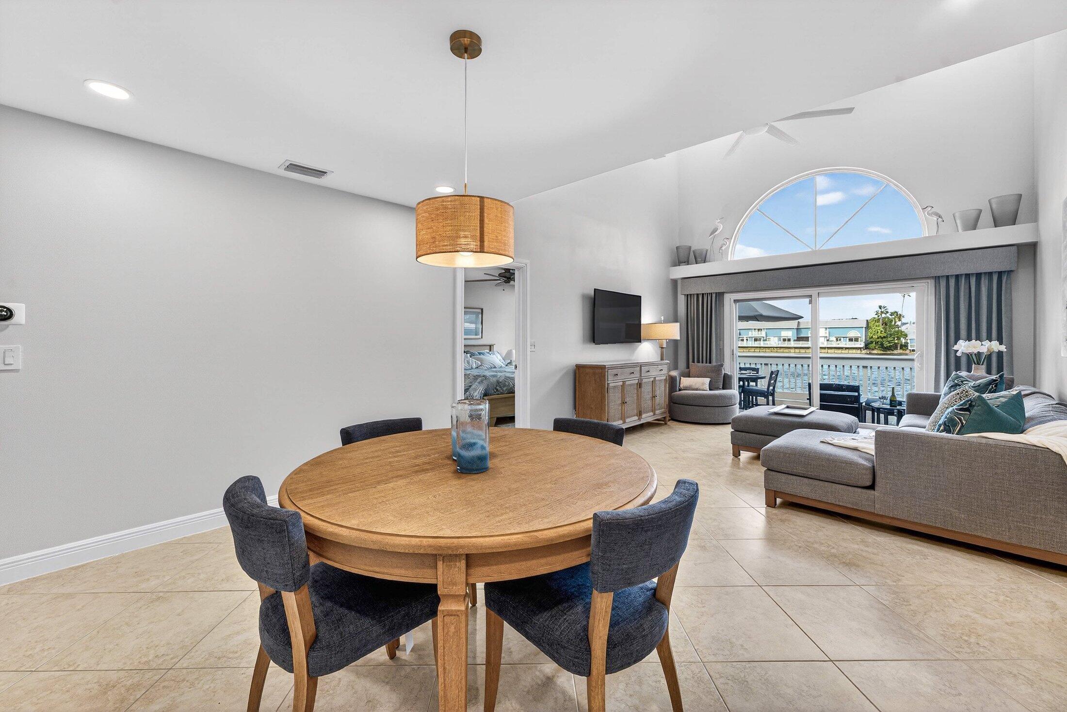 812 Ocean Dunes, Jupiter FL 33477
