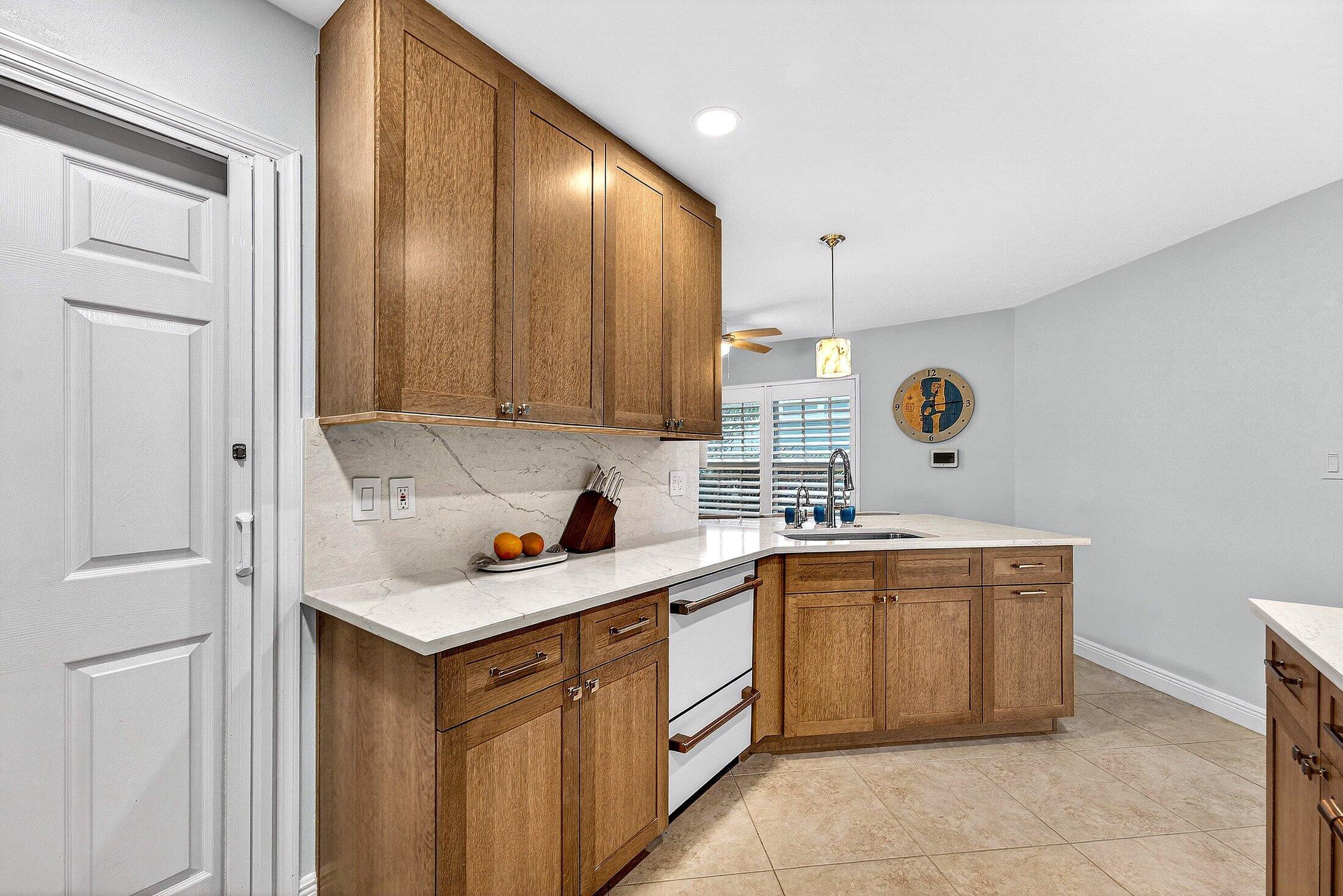 812 Ocean Dunes, Jupiter FL 33477