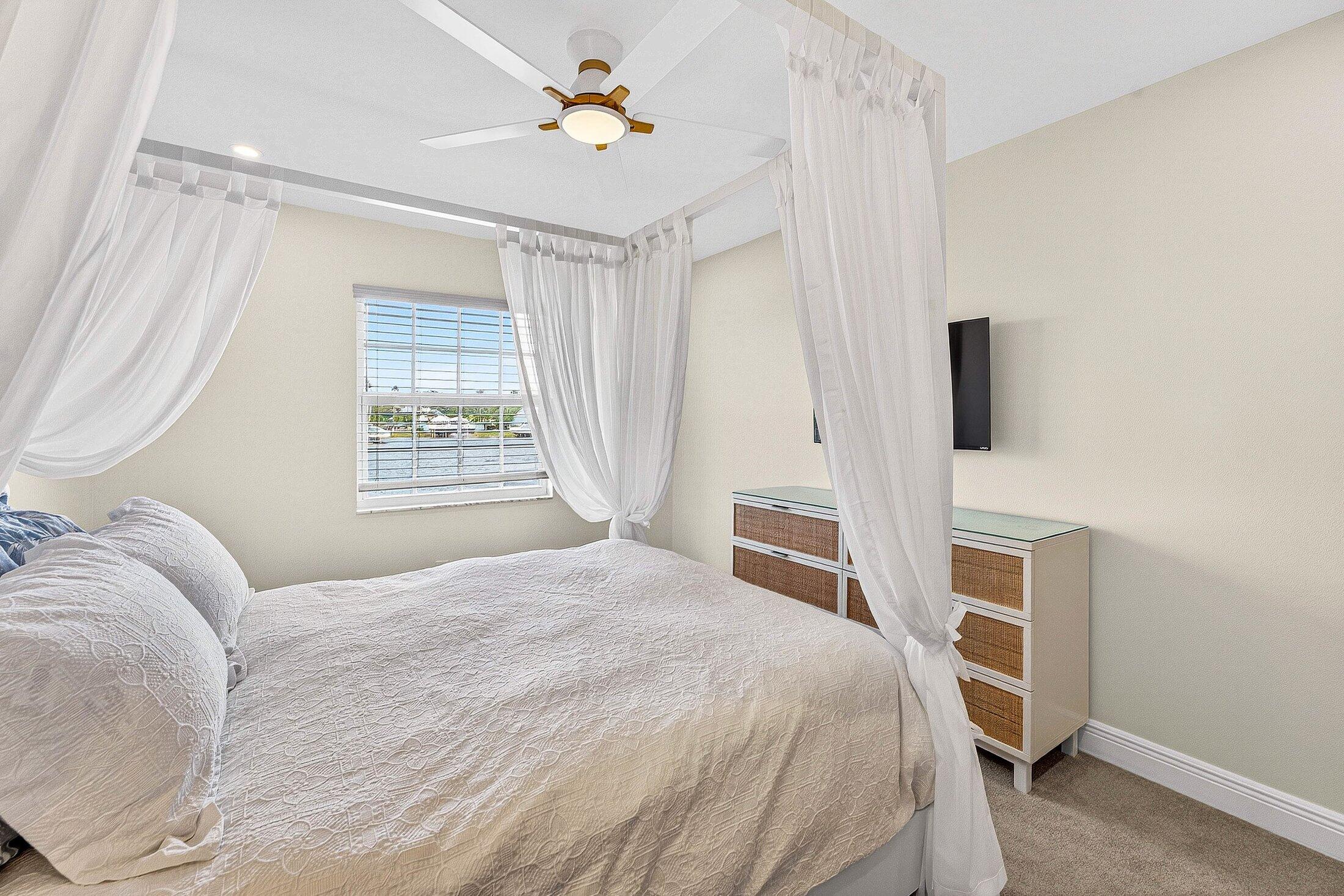 812 Ocean Dunes, Jupiter FL 33477
