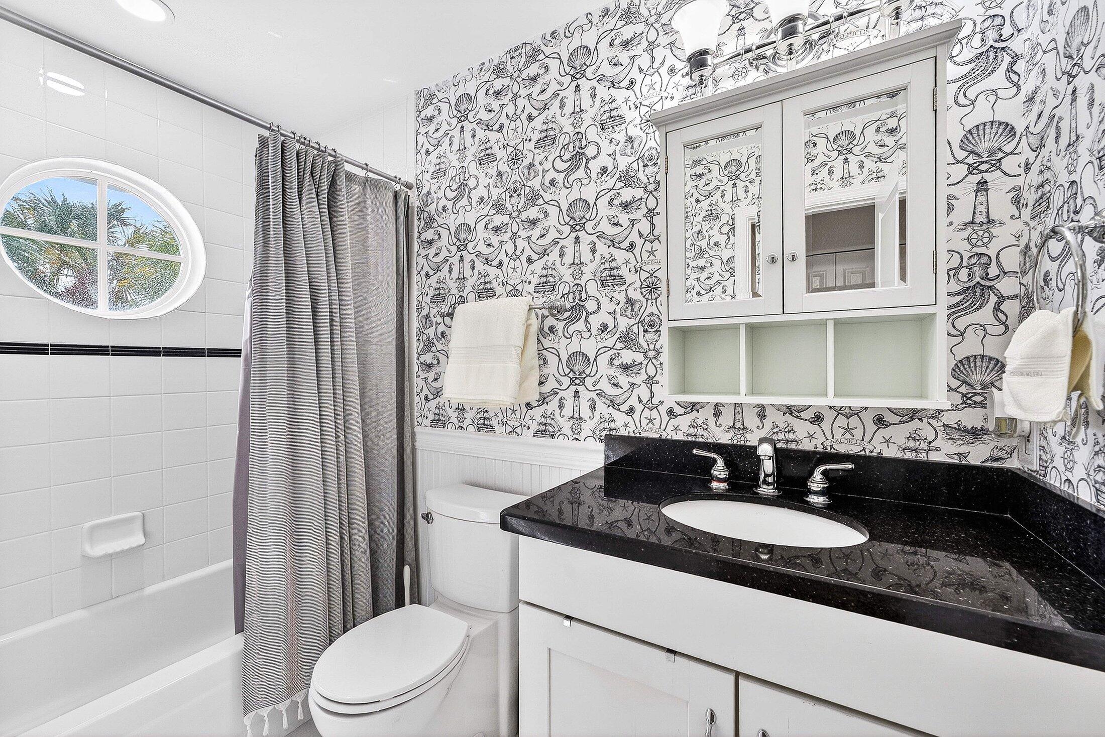 812 Ocean Dunes, Jupiter FL 33477