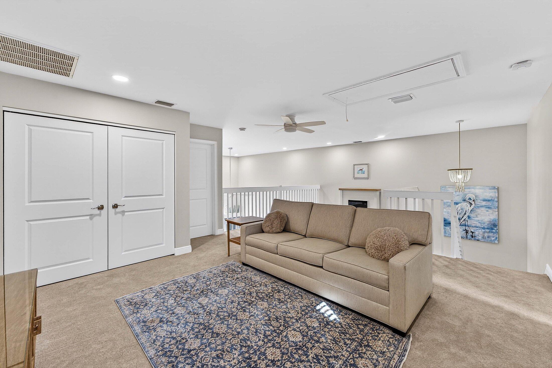 812 Ocean Dunes, Jupiter FL 33477