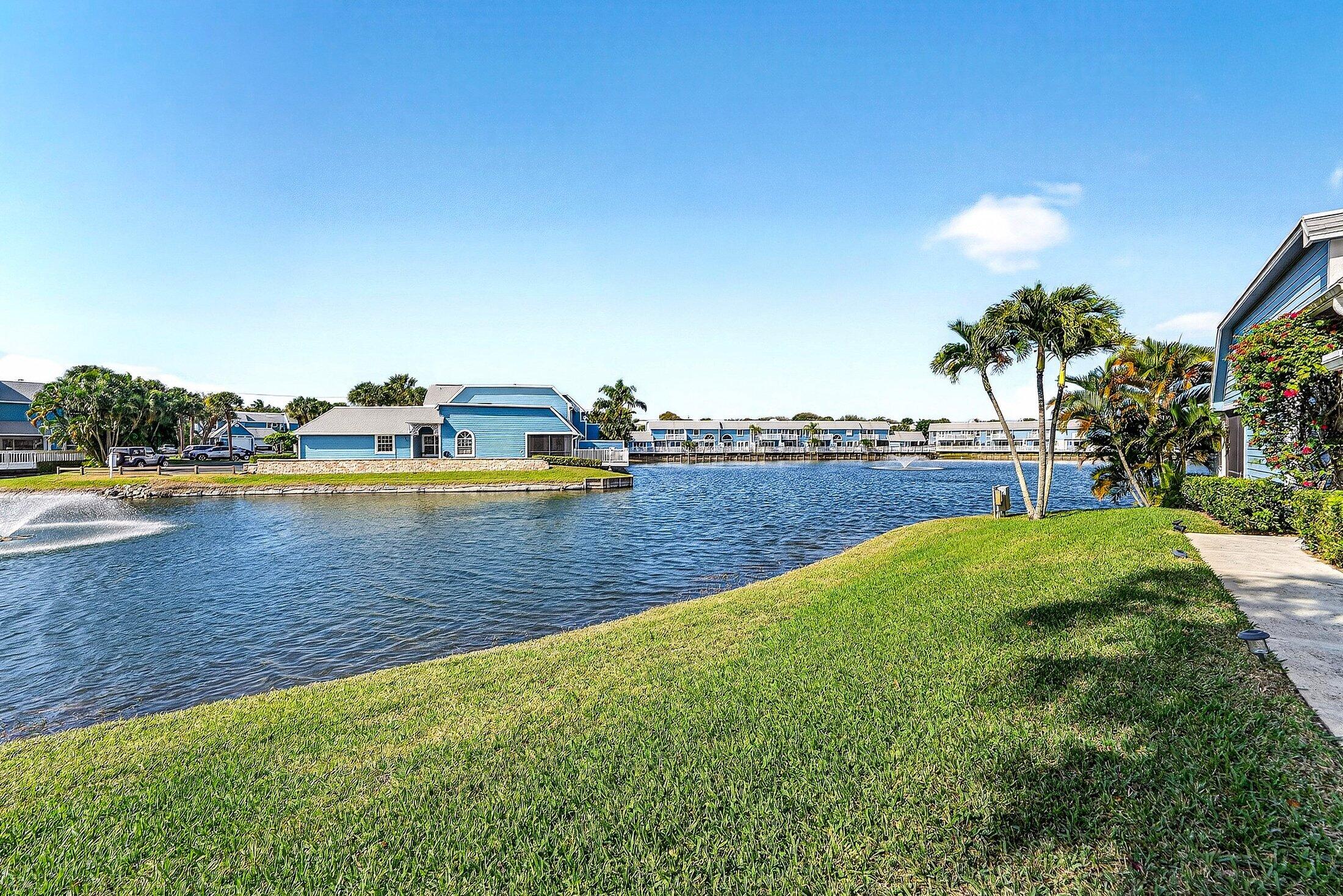 812 Ocean Dunes, Jupiter FL 33477
