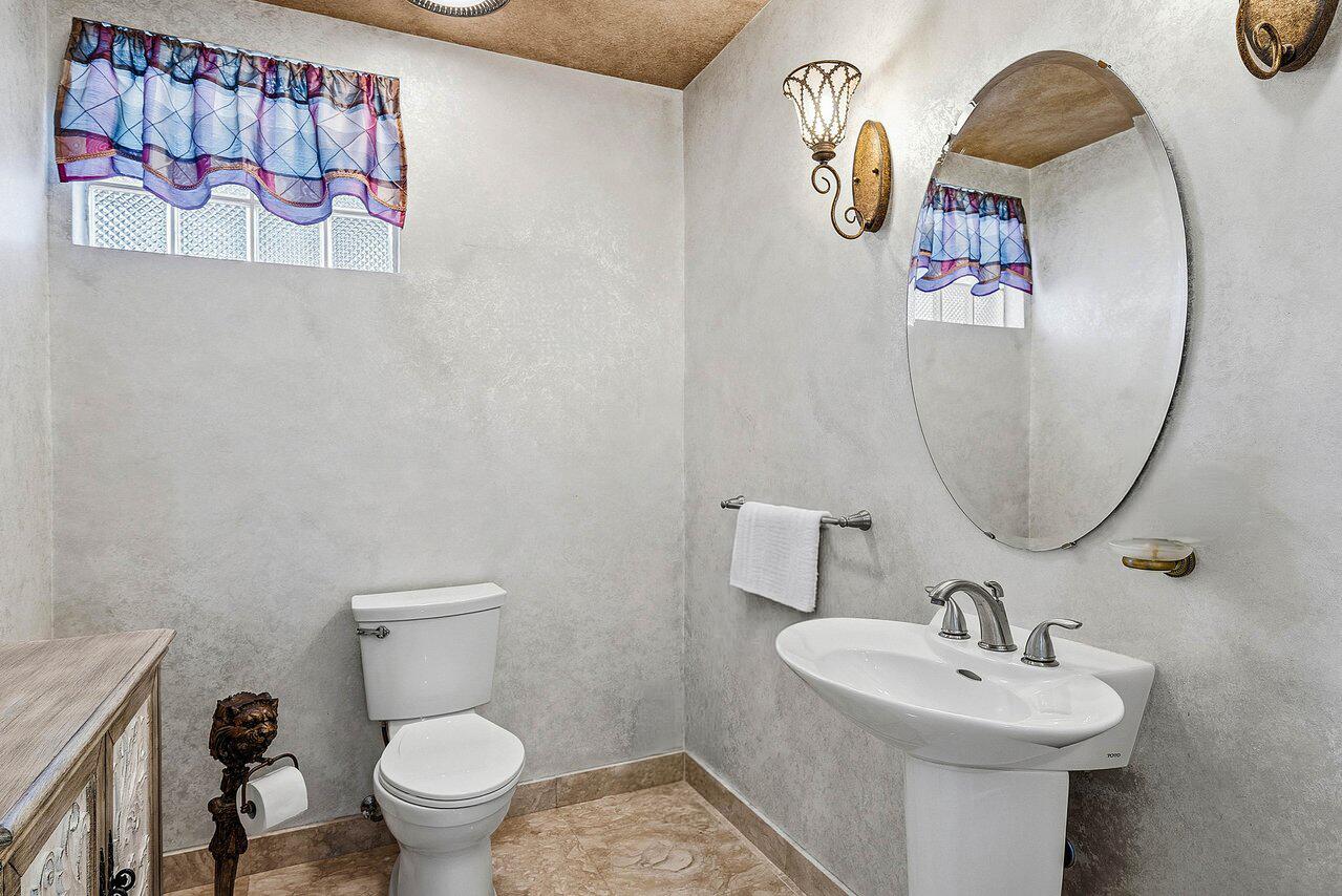 17595 Bocaire, Boca Raton FL 33487