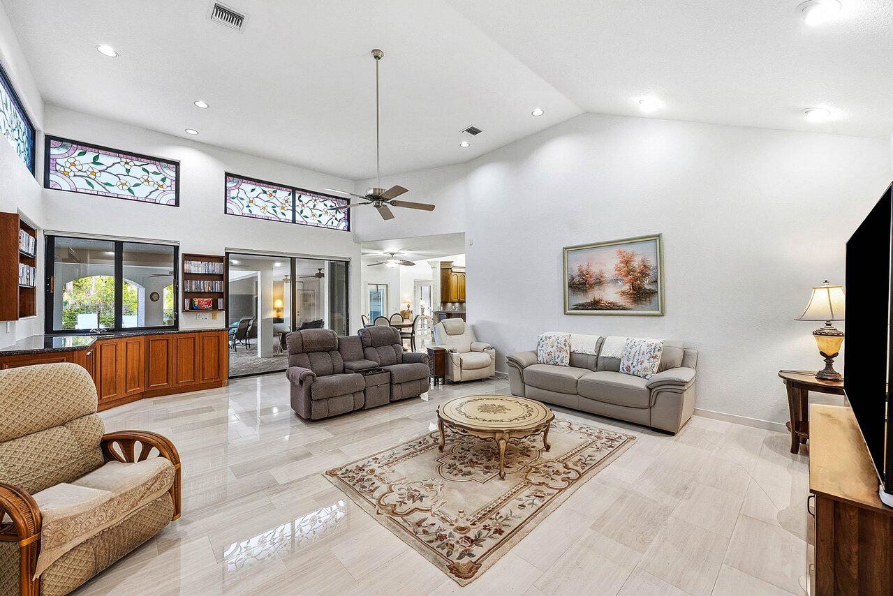 17595 Bocaire, Boca Raton FL 33487