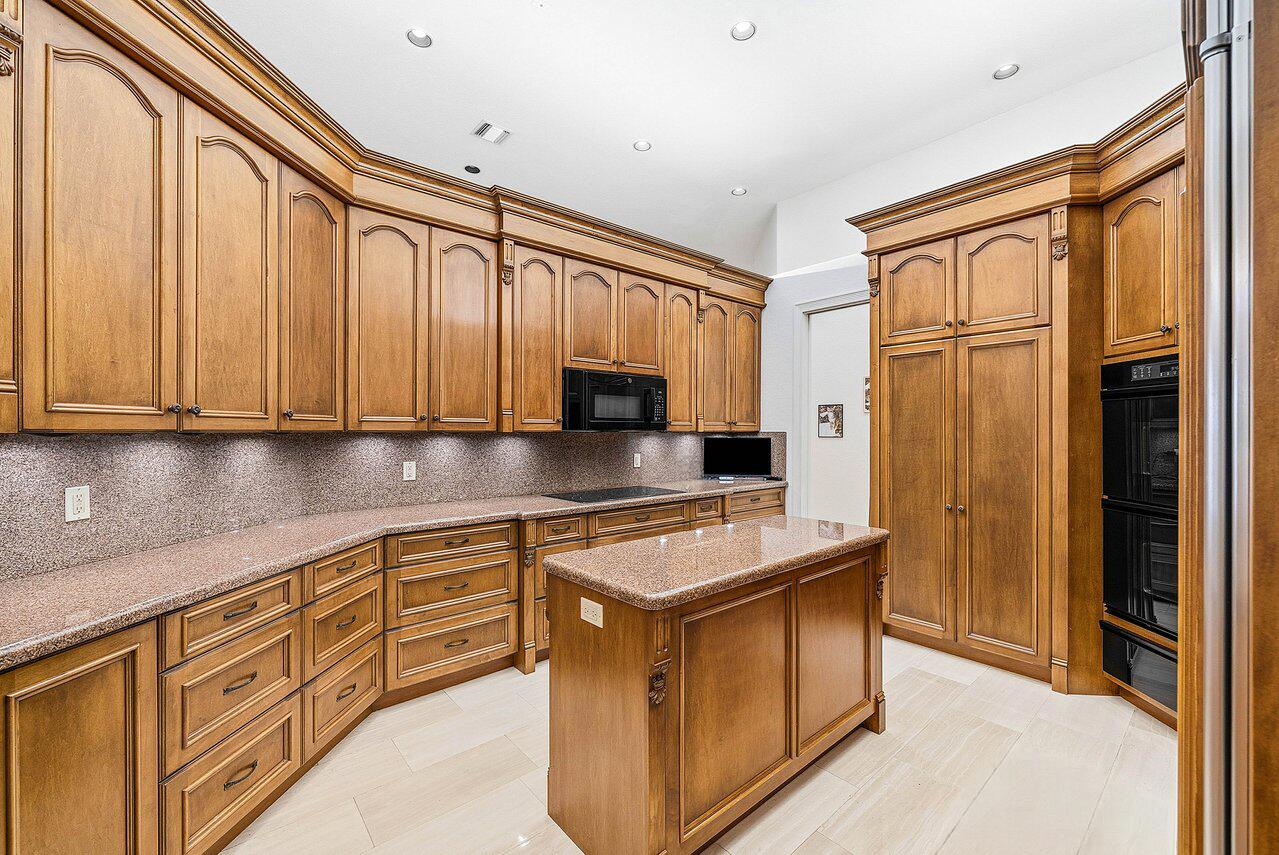17595 Bocaire, Boca Raton FL 33487