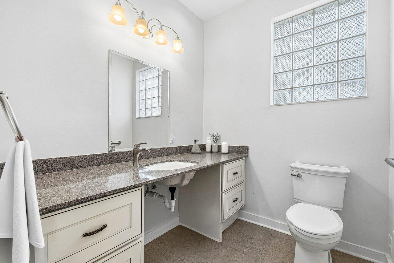 17595 Bocaire, Boca Raton FL 33487