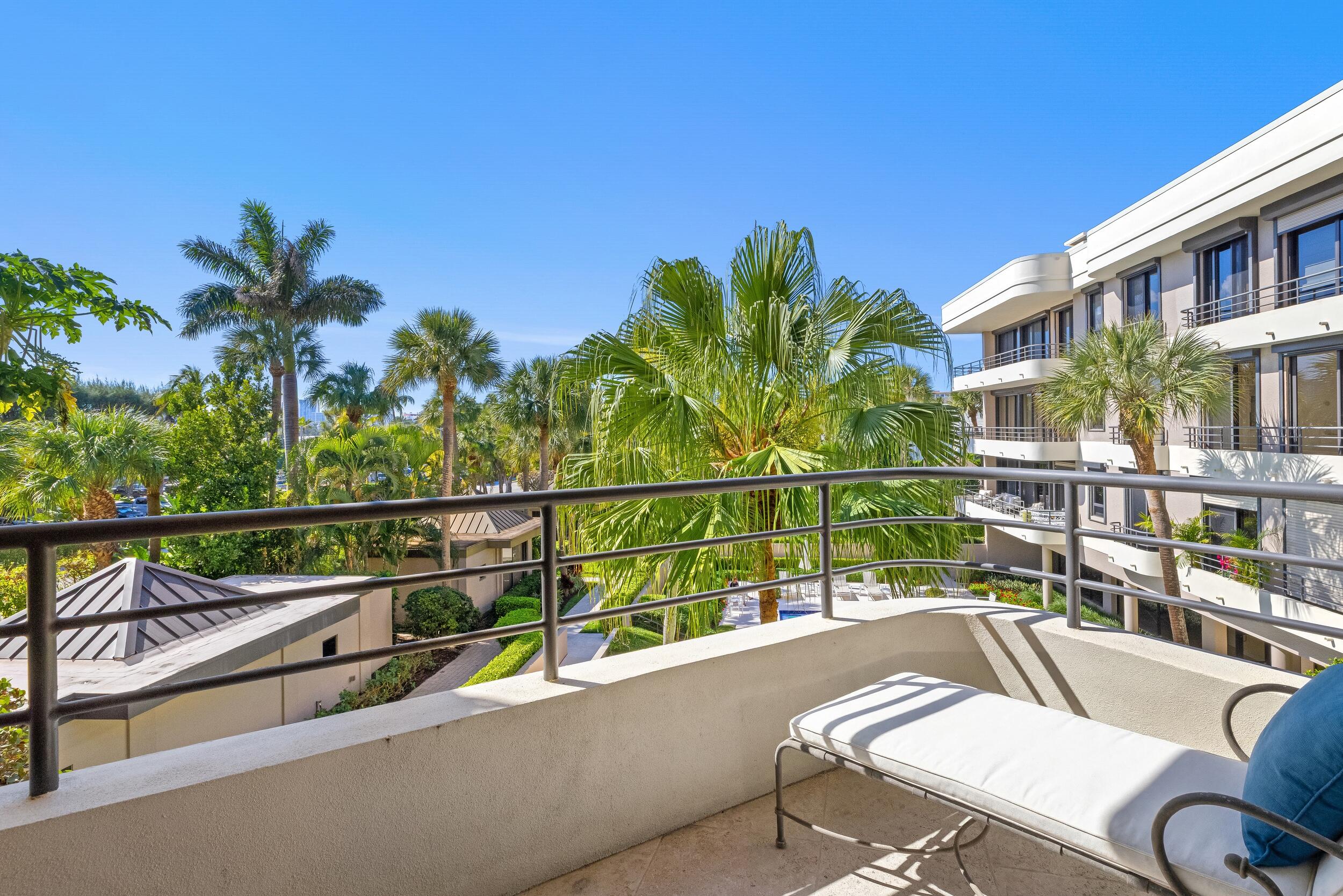 120 Sunset #3 D, Palm Beach FL 33480