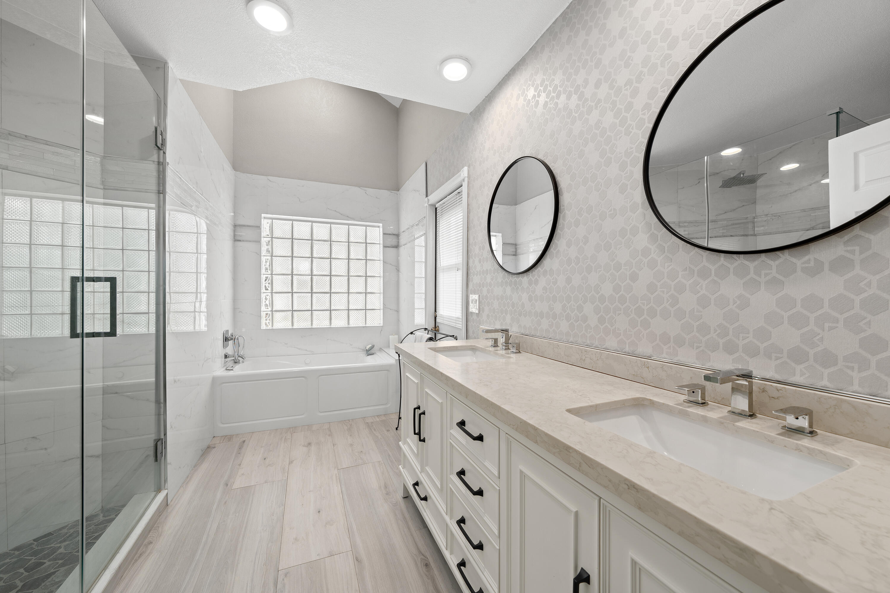 18956 La Costa, Boca Raton FL 33496