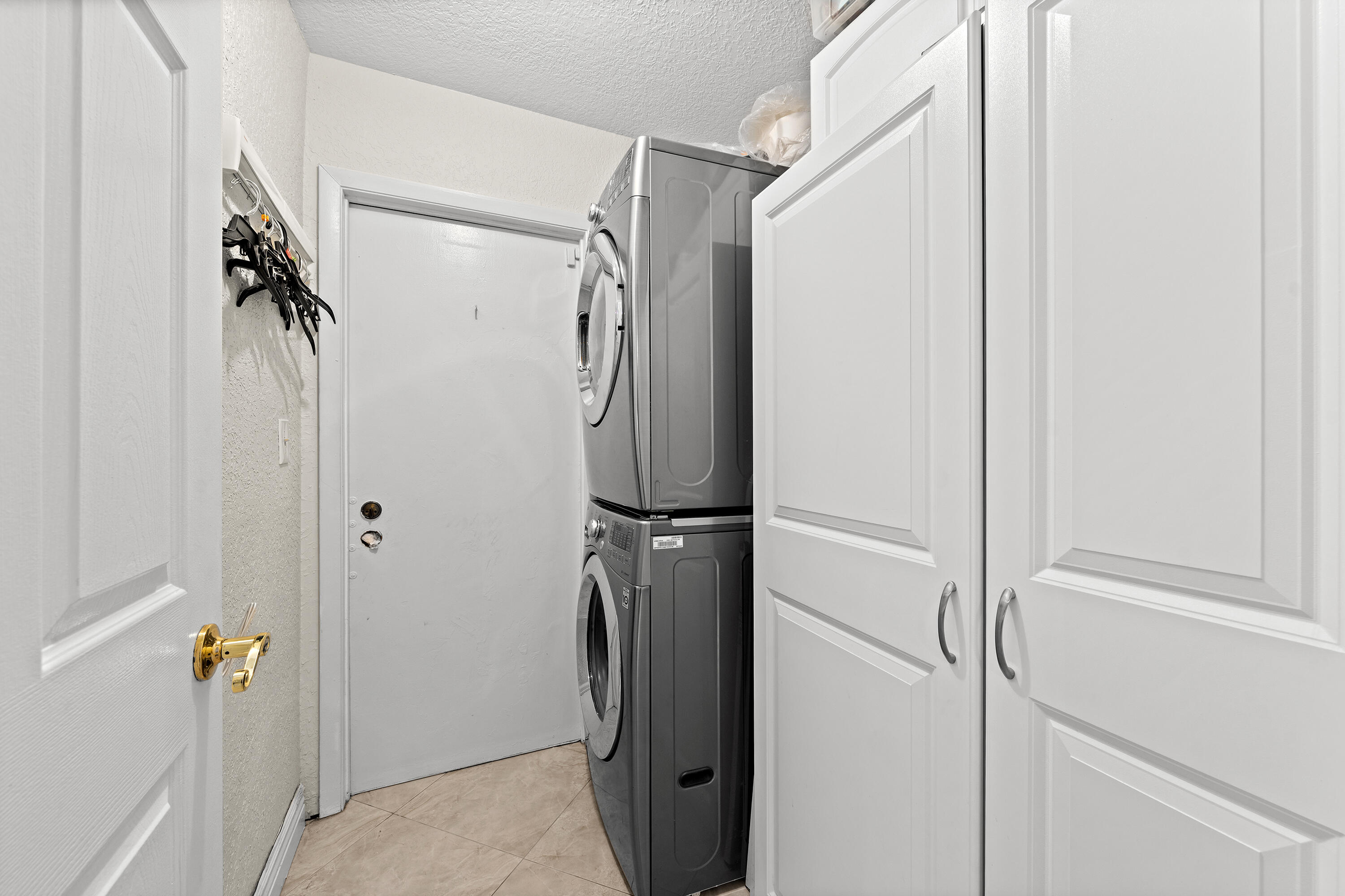 18956 La Costa, Boca Raton FL 33496