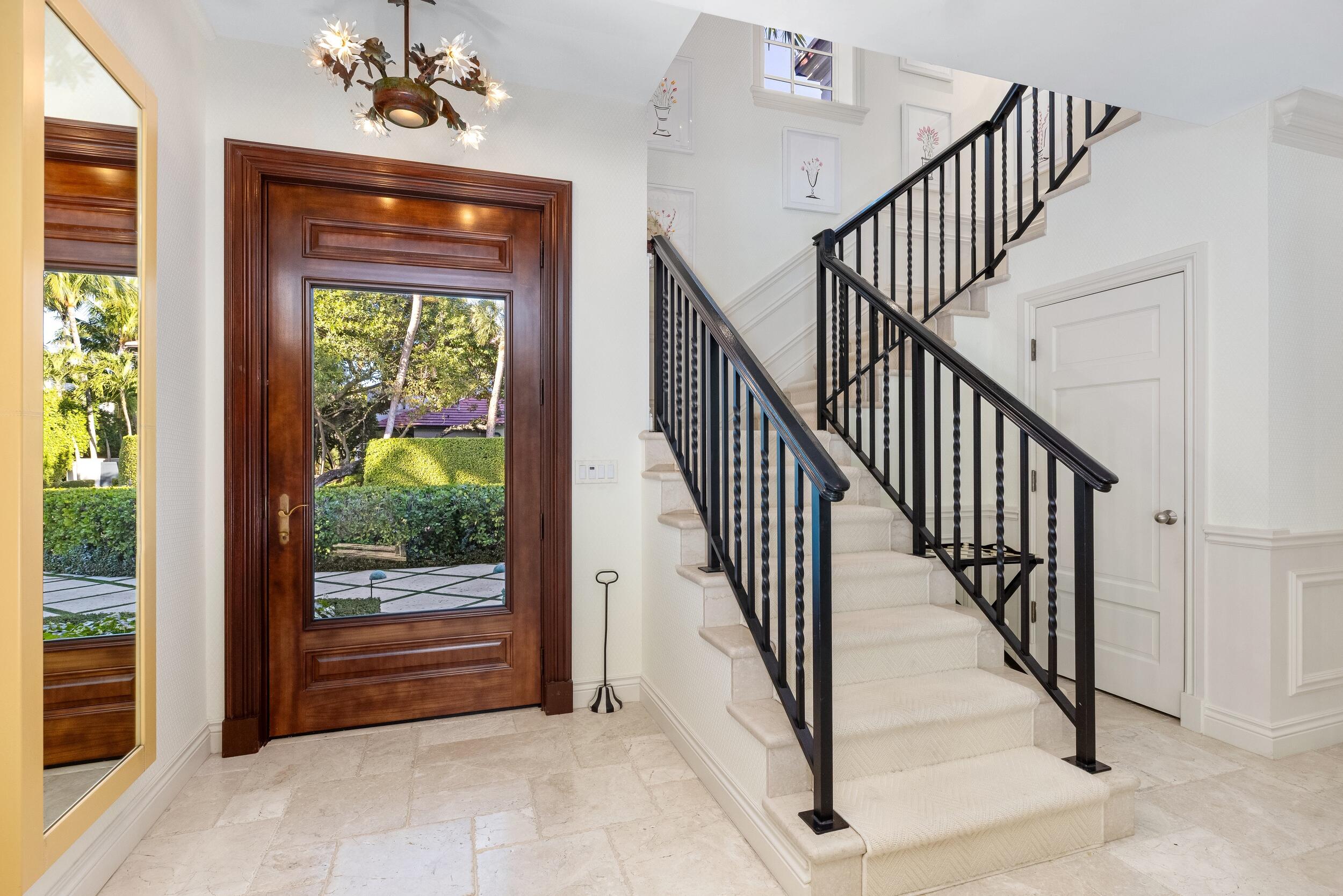 9 Via Vizcaya, Palm Beach FL 33480