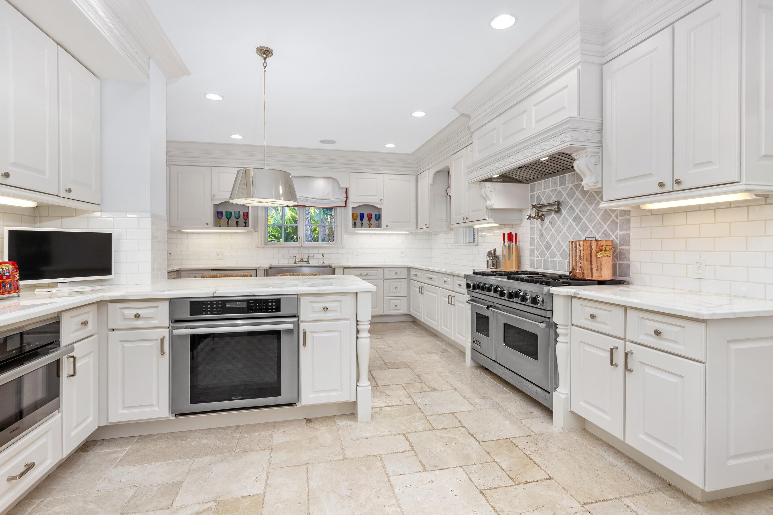 9 Via Vizcaya, Palm Beach FL 33480