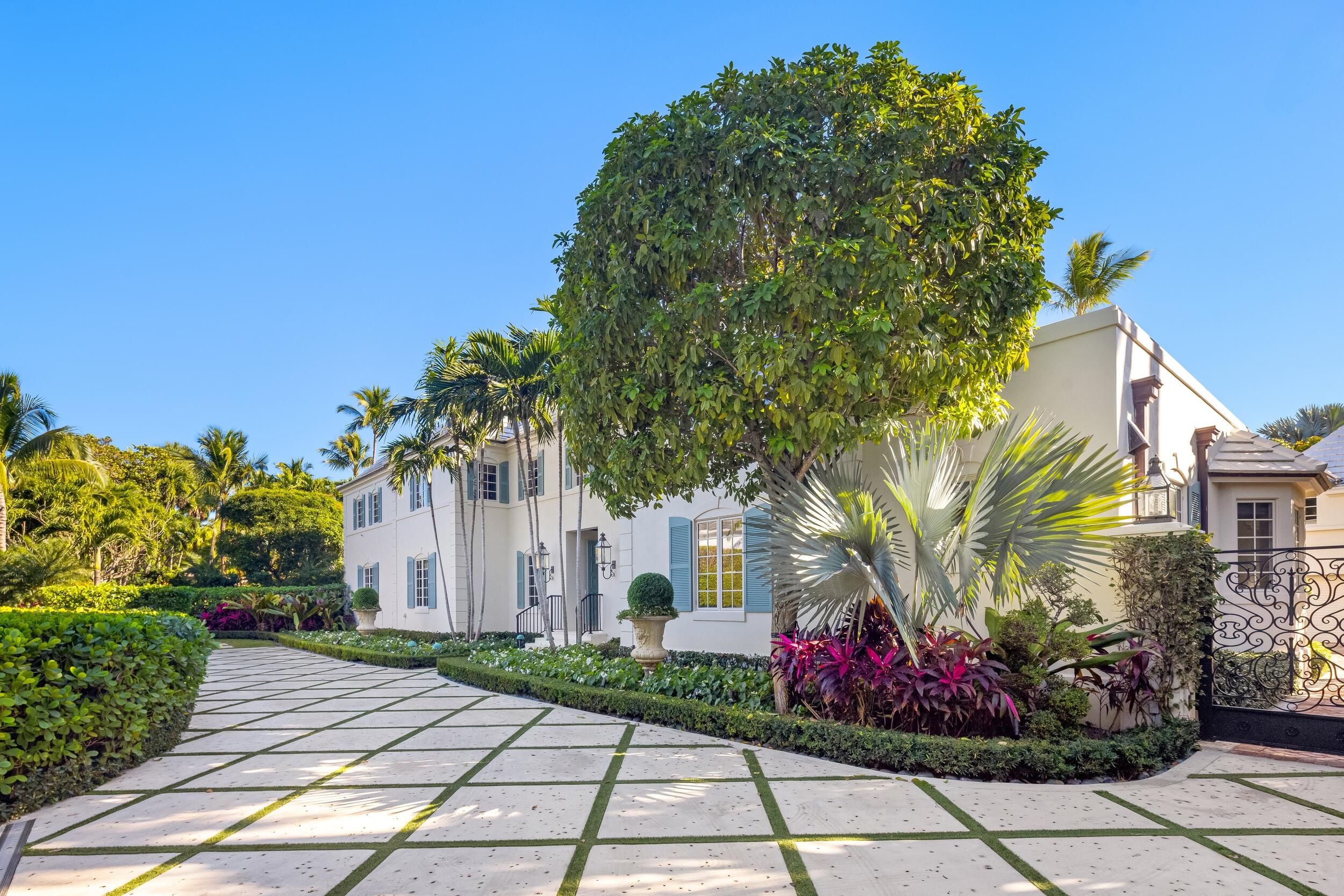 9 Via Vizcaya, Palm Beach FL 33480