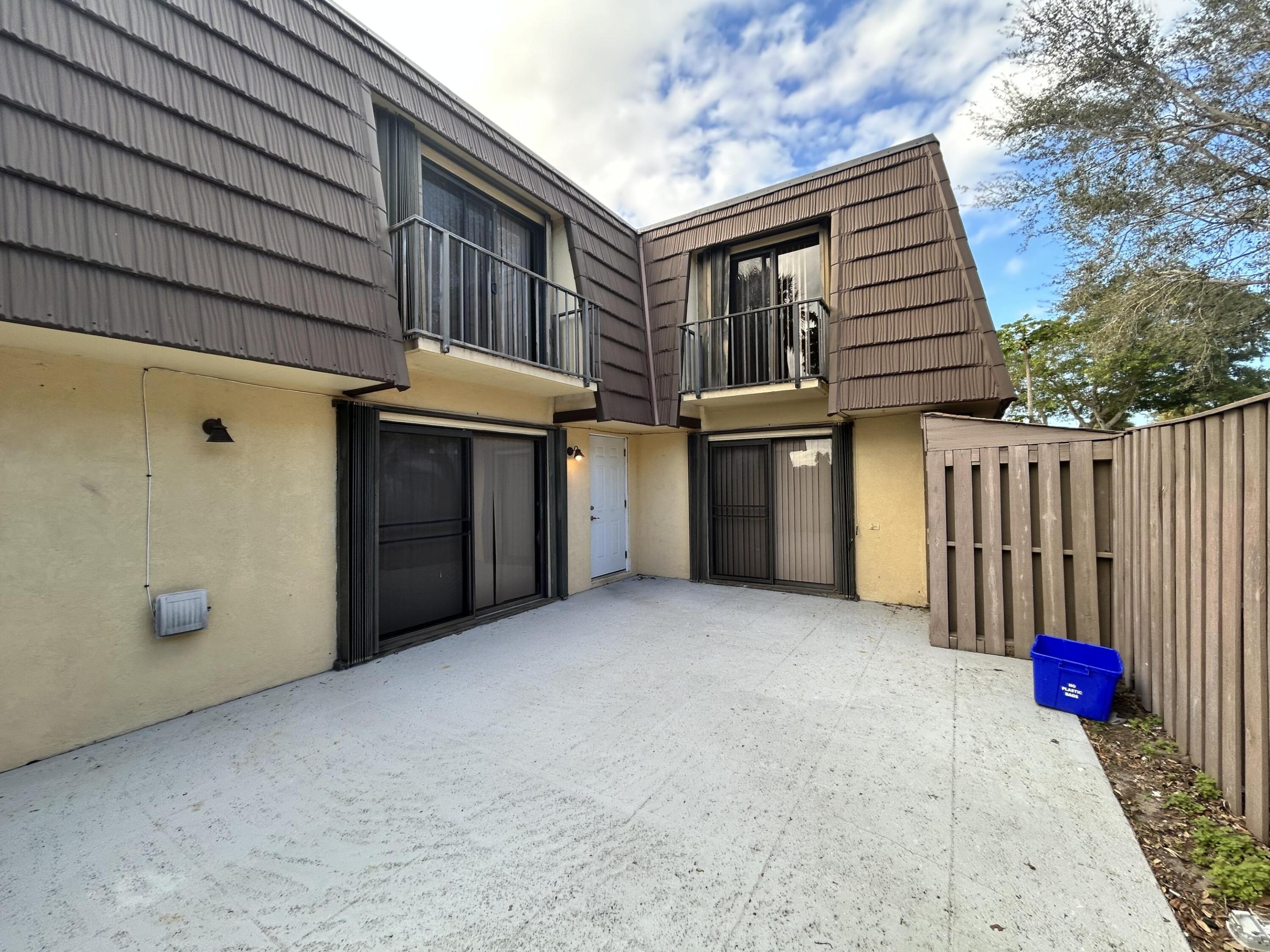 705 7th, Palm Beach Gardens FL 33410