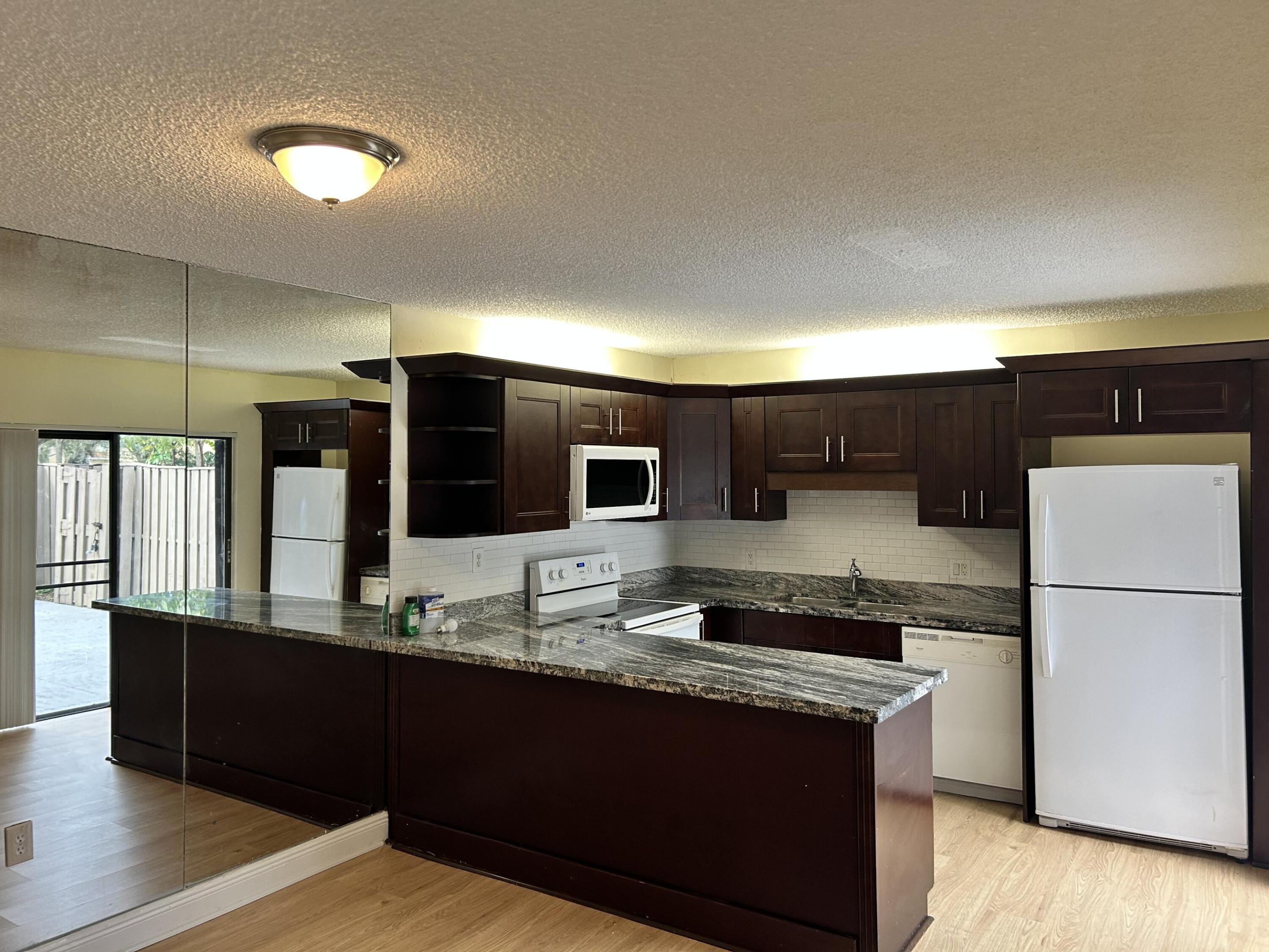 705 7th, Palm Beach Gardens FL 33410