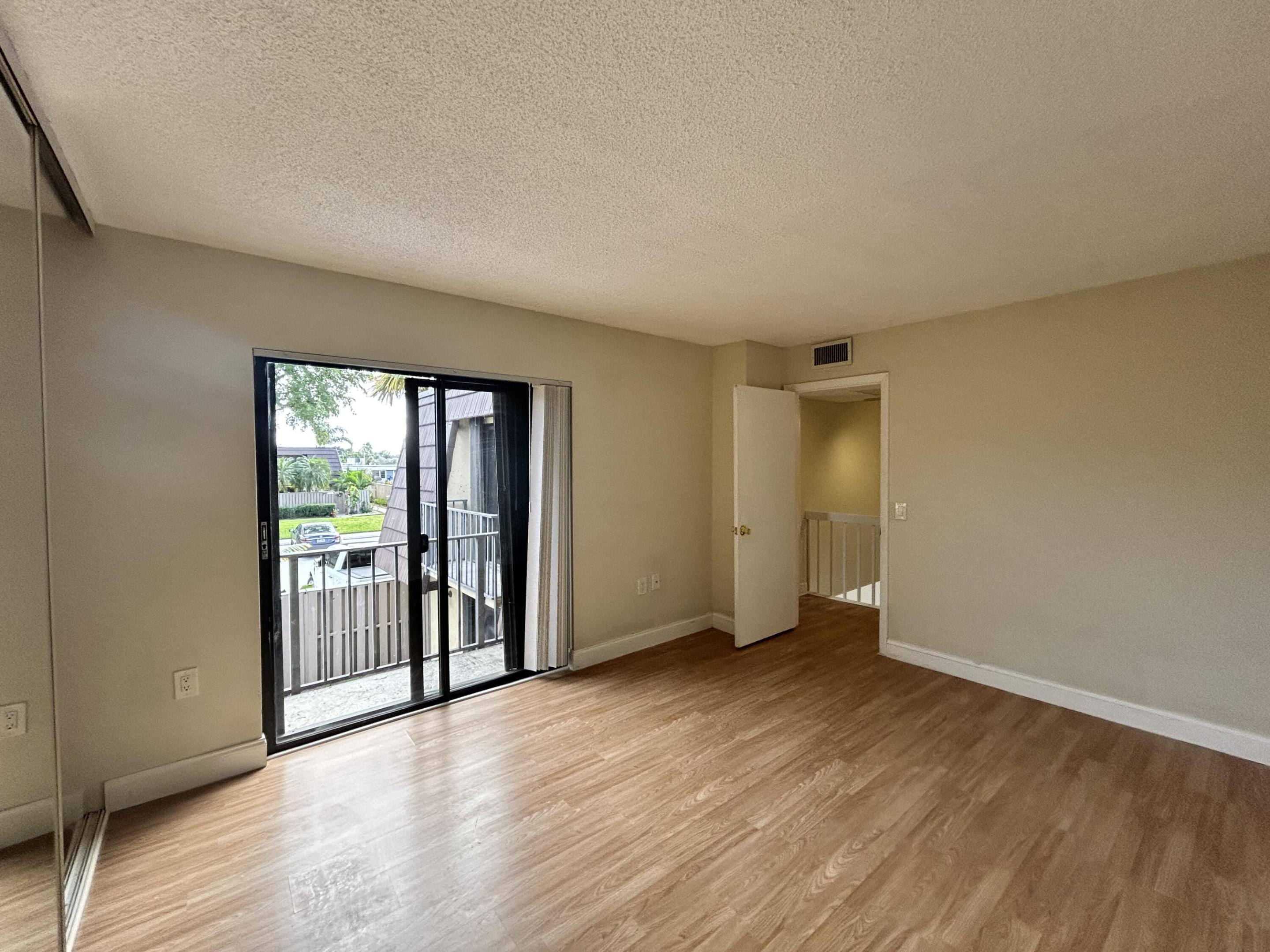 705 7th, Palm Beach Gardens FL 33410