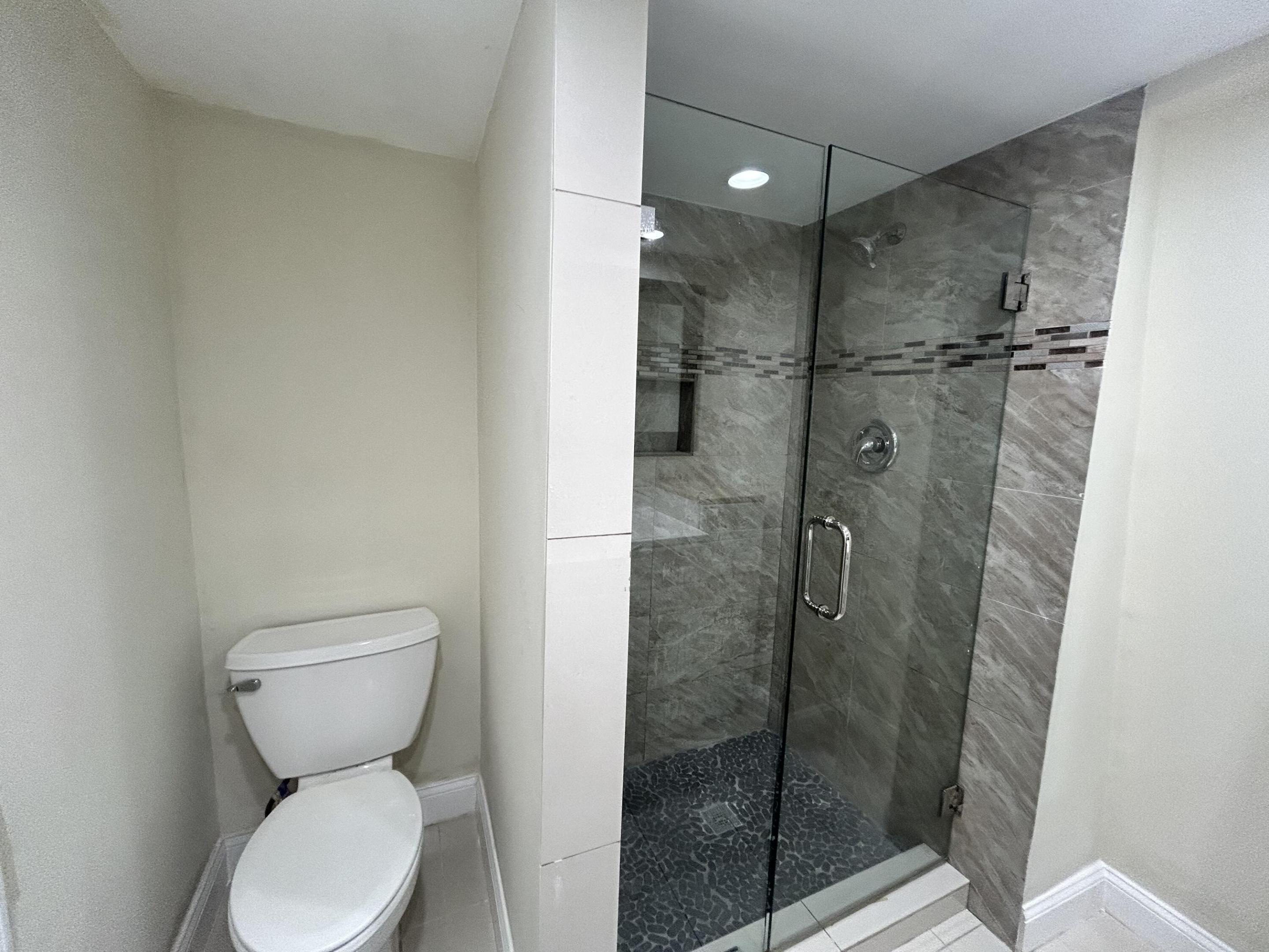 705 7th, Palm Beach Gardens FL 33410