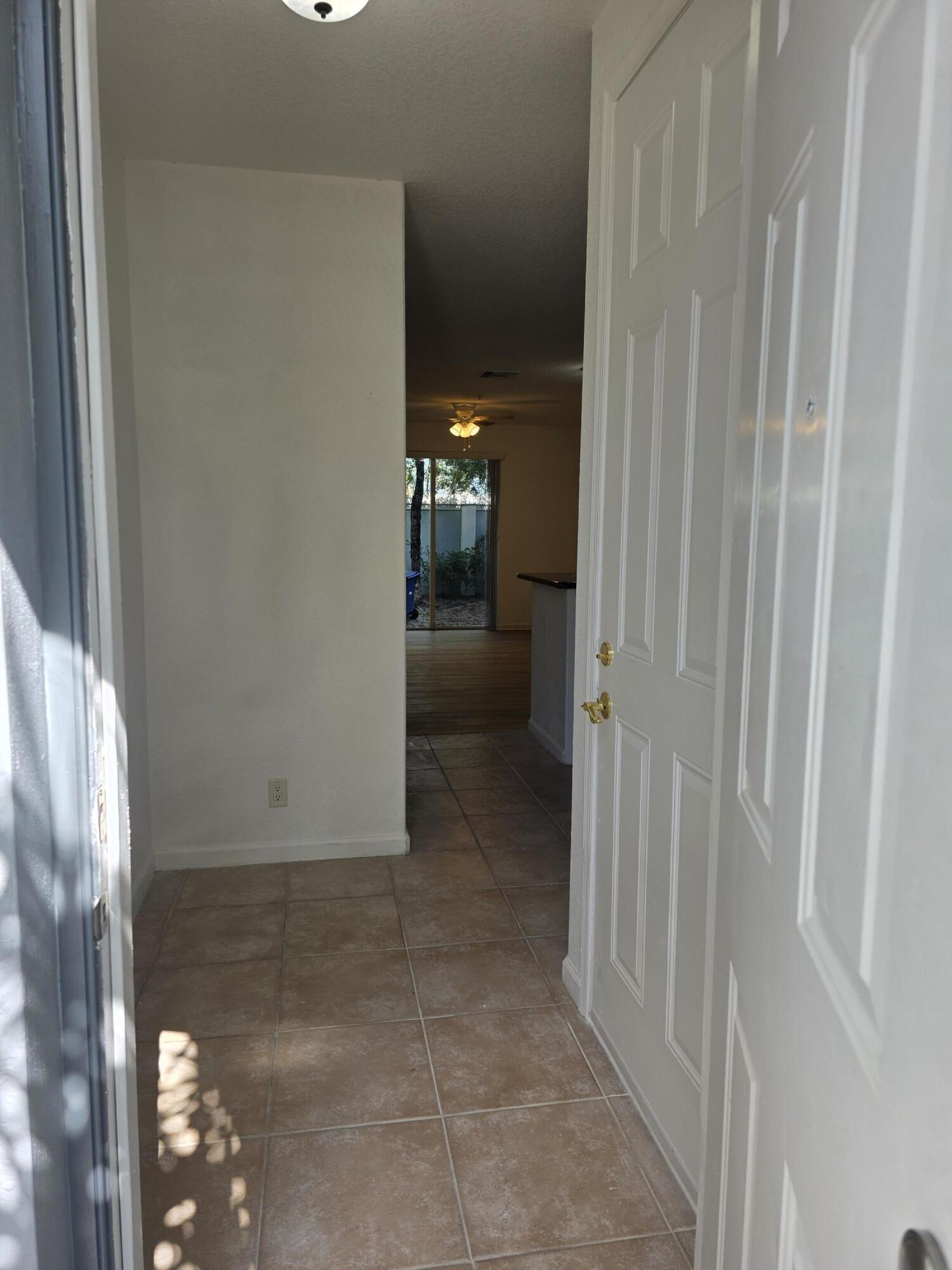 3589 NW 14th #3589, Lauderhill FL 33311