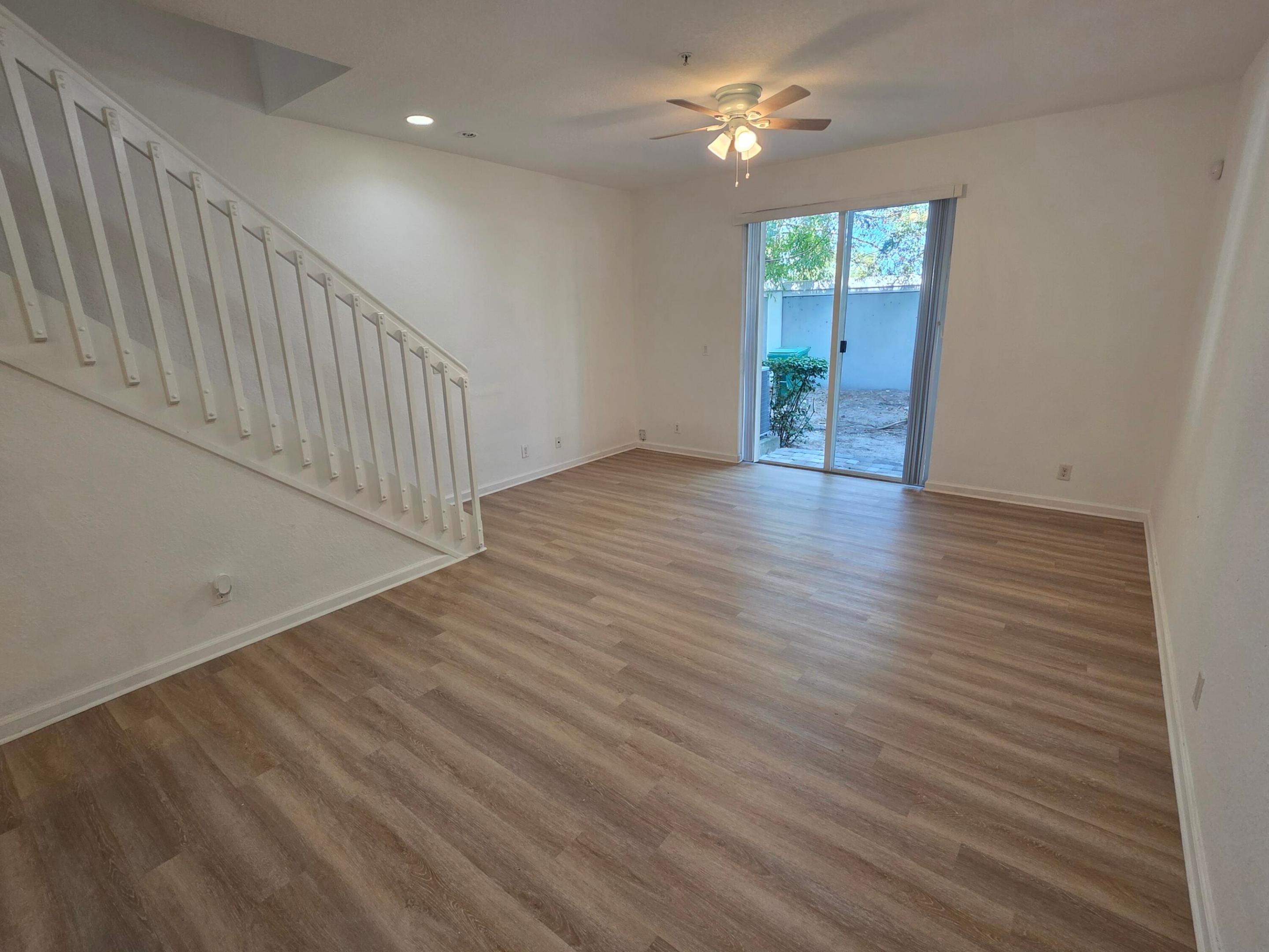 3589 NW 14th #3589, Lauderhill FL 33311
