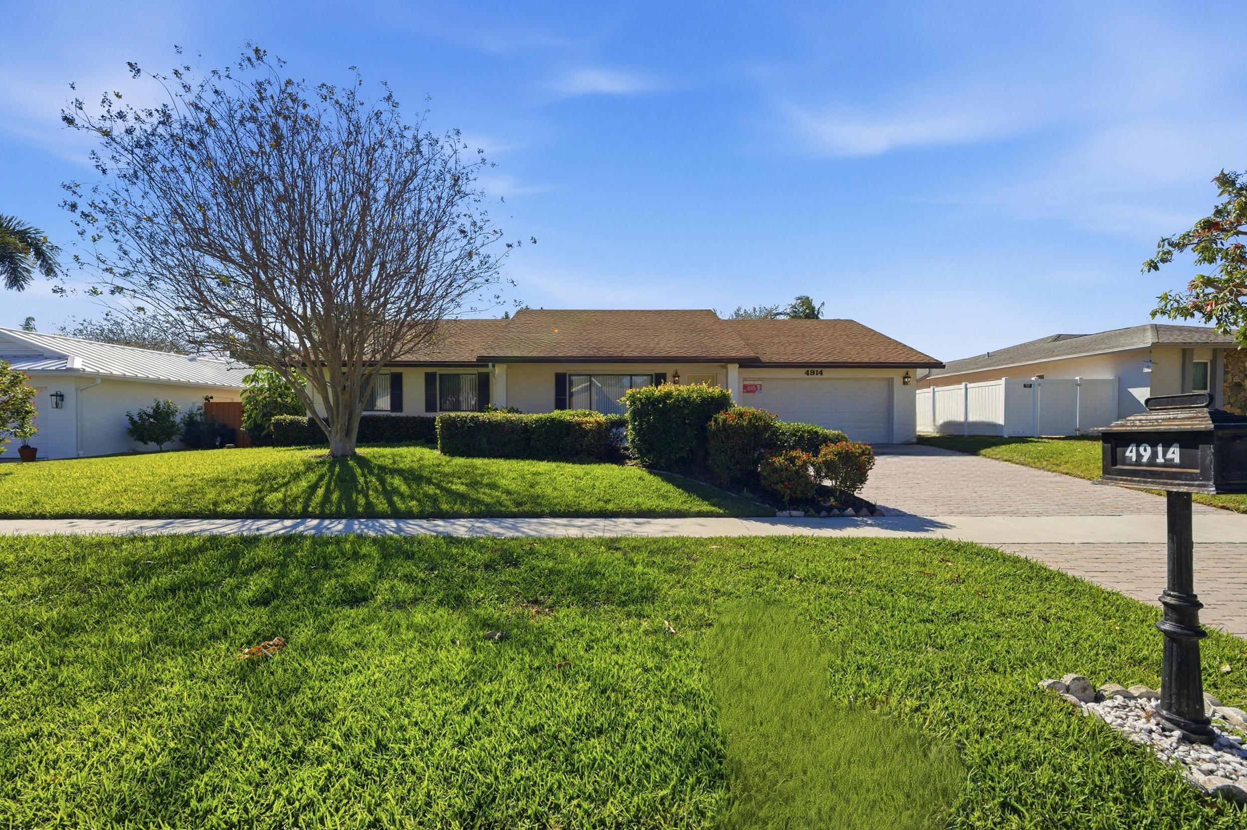 4914 Acorn, Boca Raton FL 33487