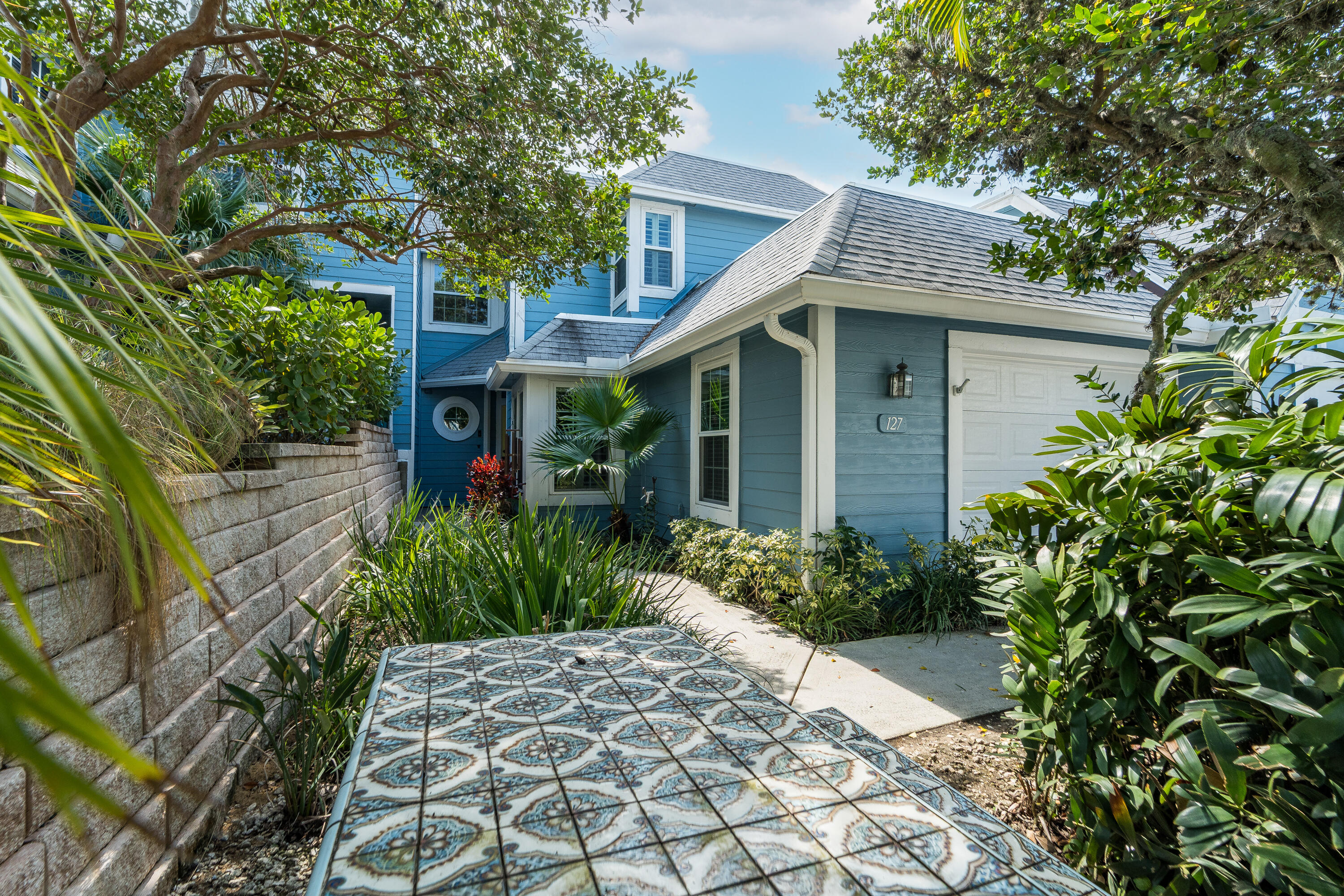 127 Ocean Dunes, Jupiter FL 33477