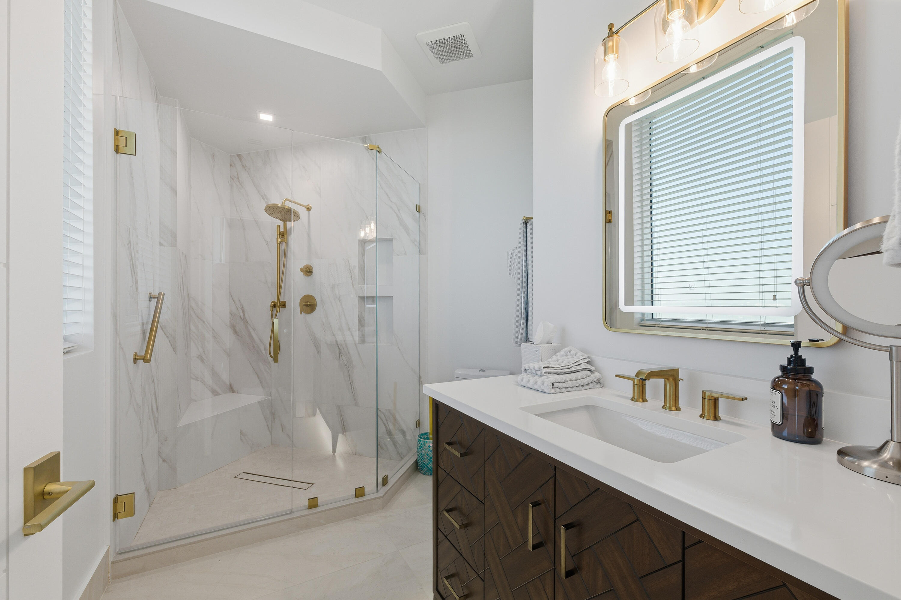 1063 Hillsboro Mile #807, Hillsboro Beach FL 33062