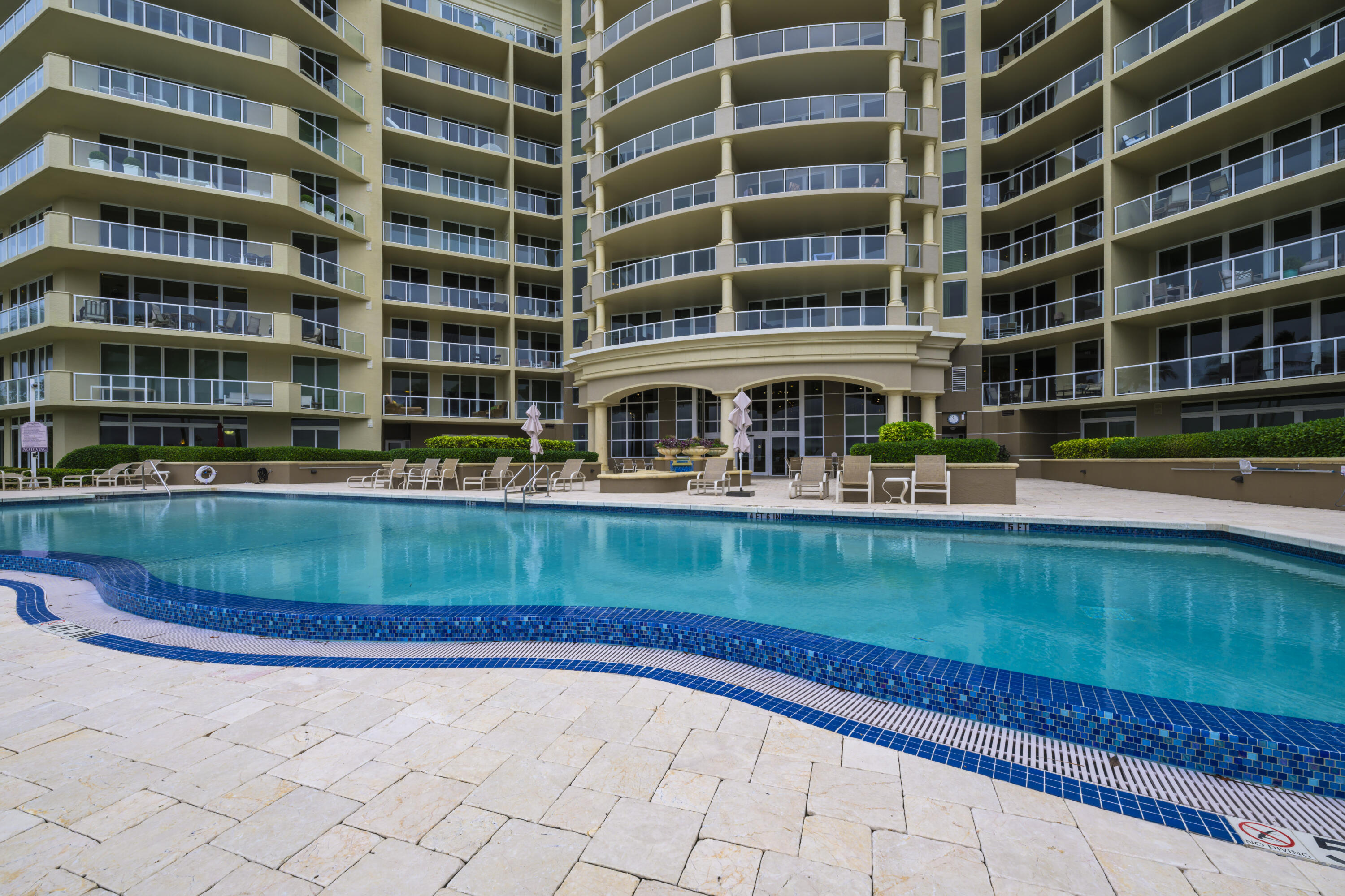 1063 Hillsboro Mile #807, Hillsboro Beach FL 33062