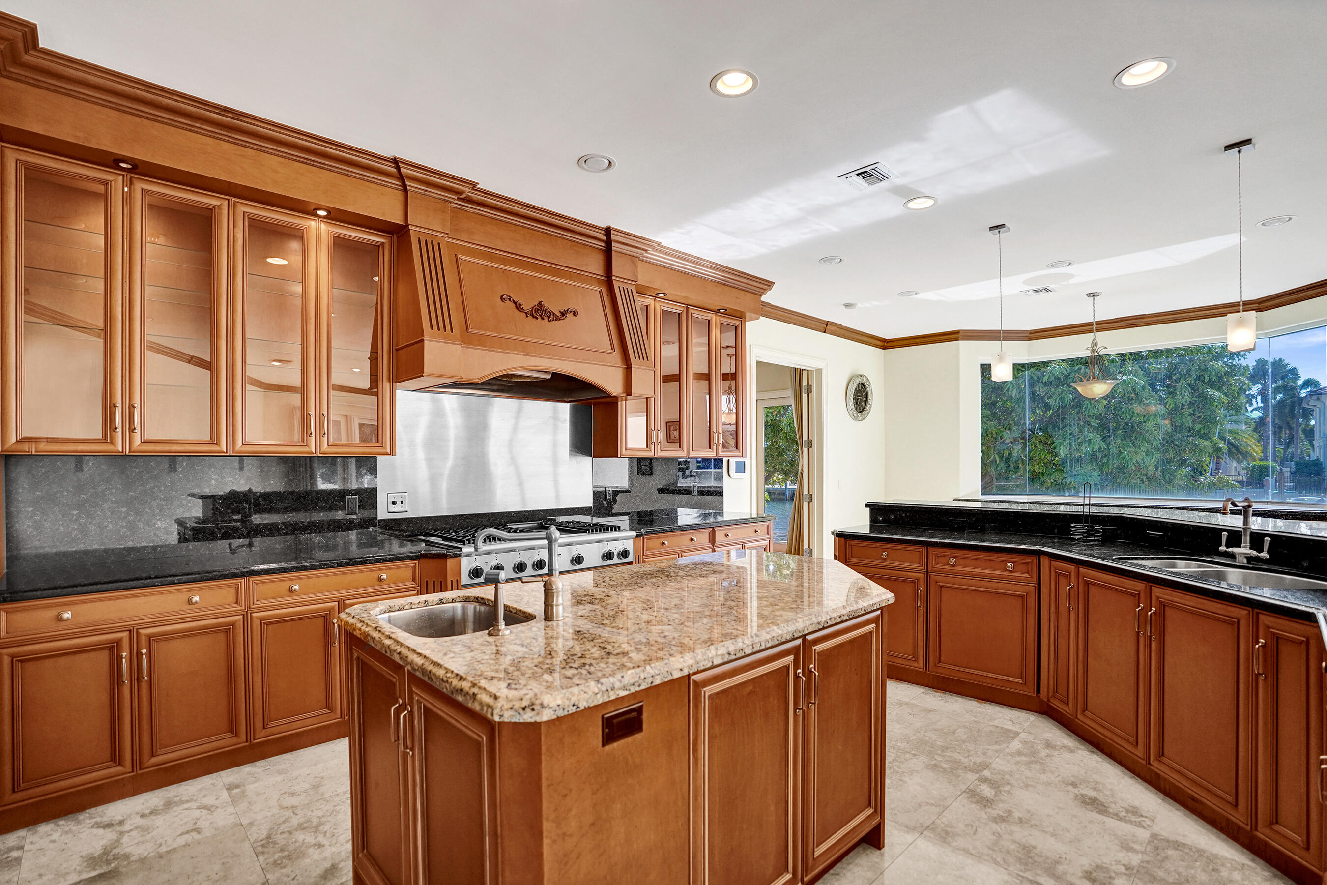 2330 NE 31st, Lighthouse Point FL 33064
