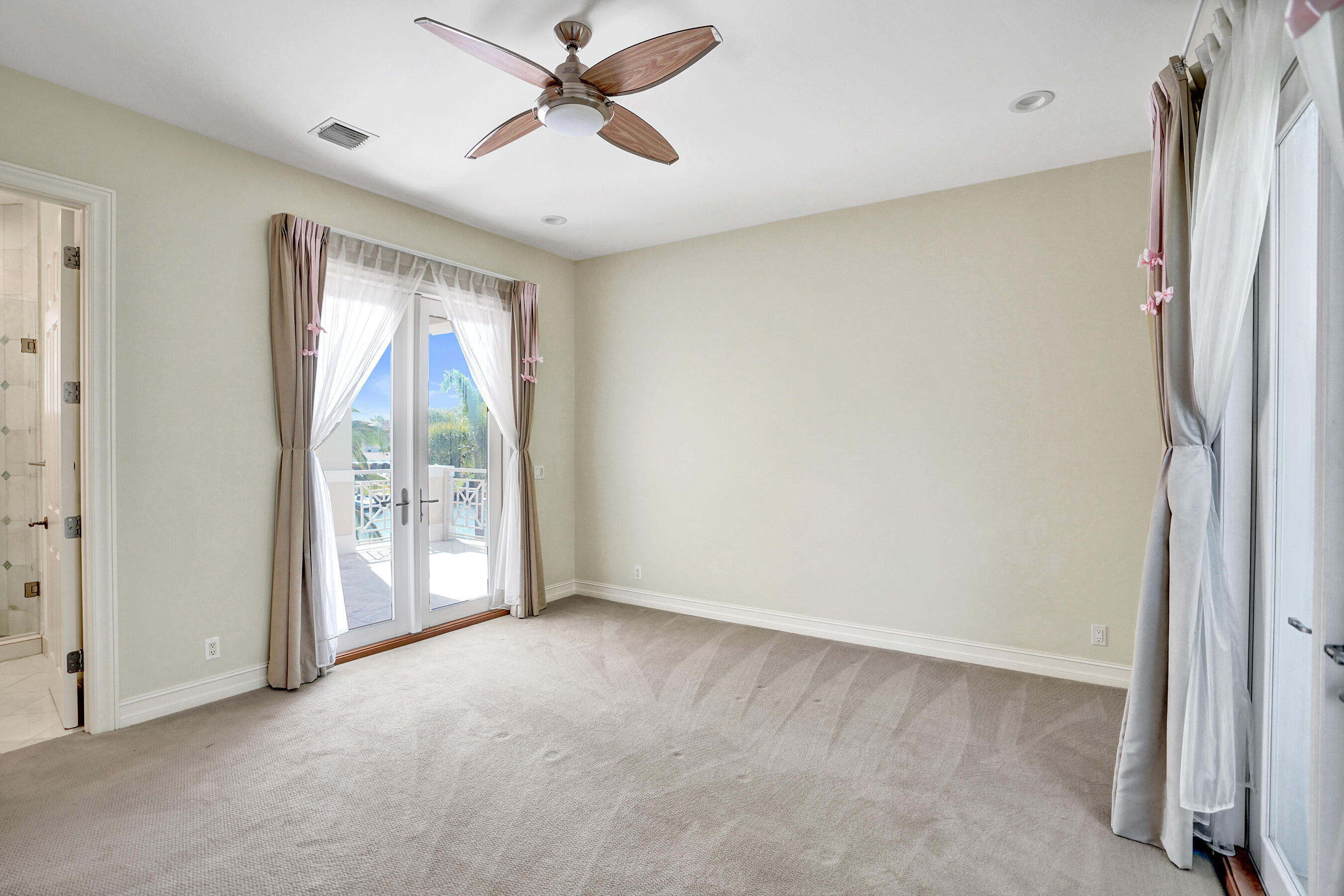 2330 NE 31st, Lighthouse Point FL 33064