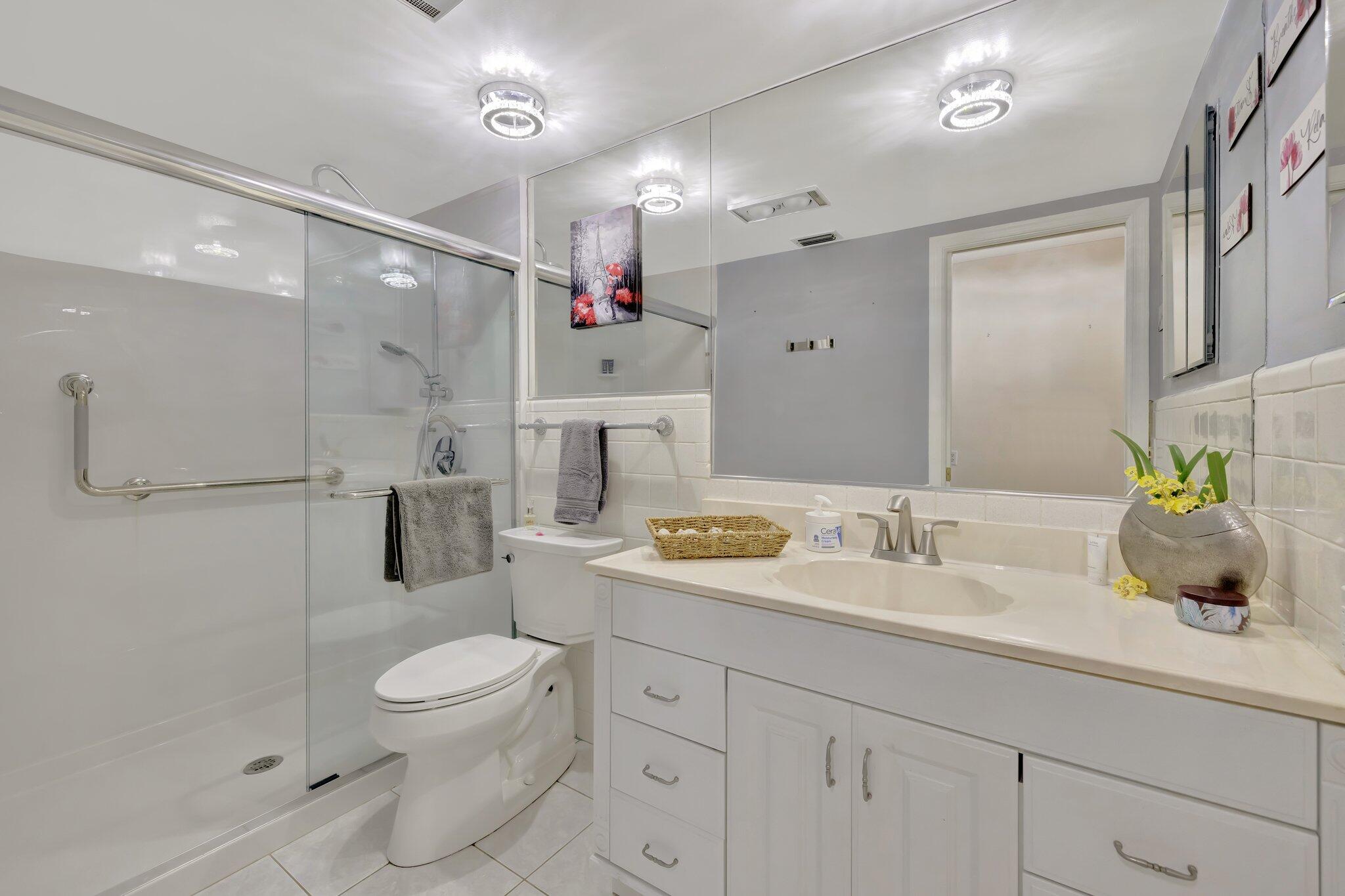 3050 NE 48th #107, Fort Lauderdale FL 33308