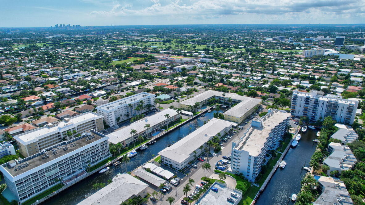 3050 NE 48th #107, Fort Lauderdale FL 33308
