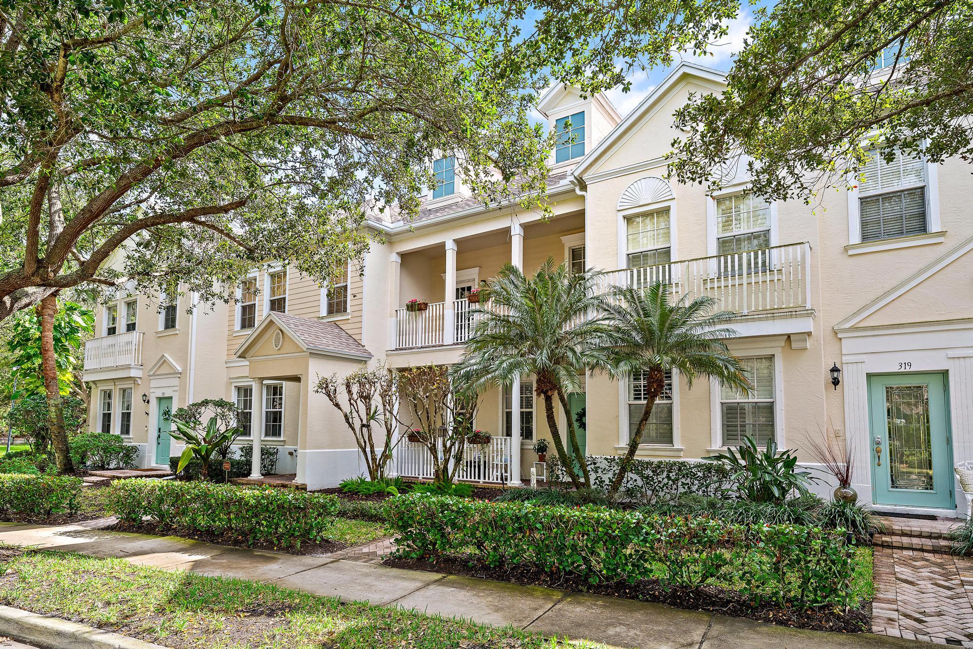 315 E Bay Cedar, Jupiter FL 33458