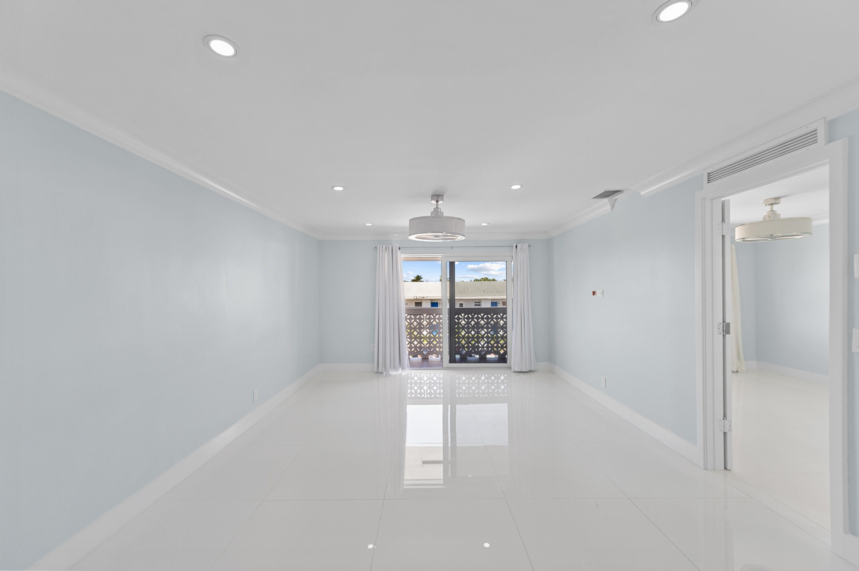 3220 Bayview #302, Fort Lauderdale FL 33306
