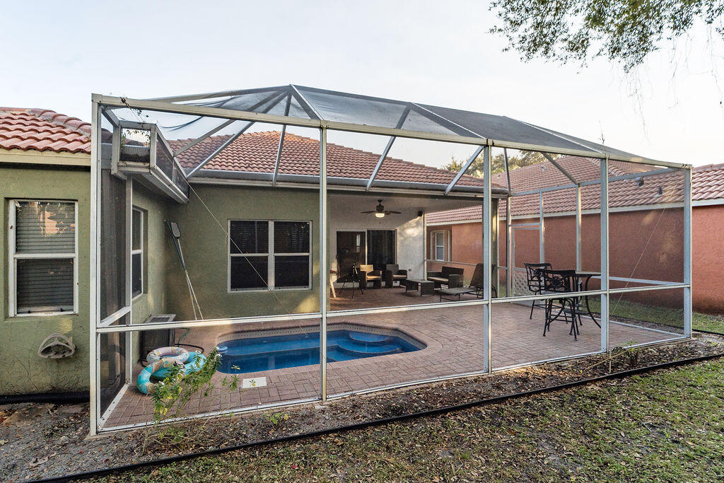 8063 Via Hacienda, Riviera Beach FL 33418