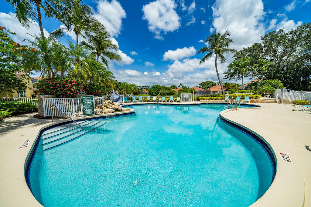 8063 Via Hacienda, Riviera Beach FL 33418