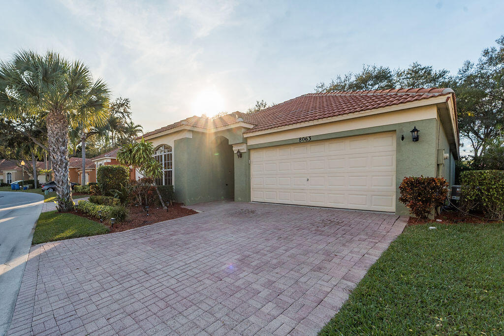 8063 Via Hacienda, Riviera Beach FL 33418