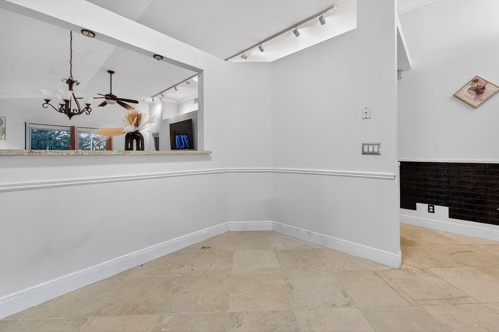 8063 Via Hacienda, Riviera Beach FL 33418