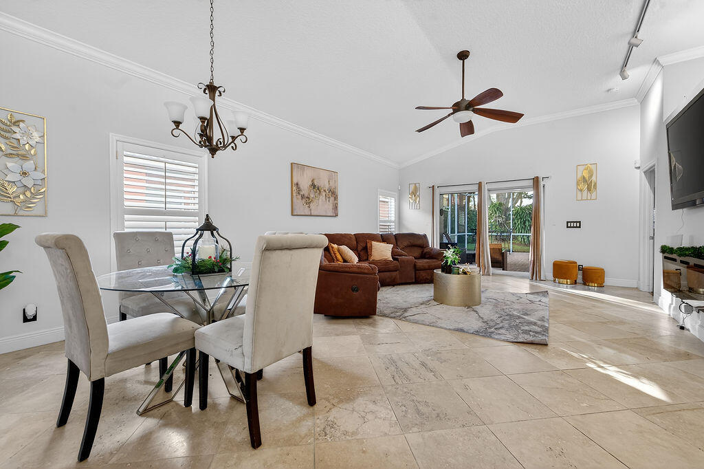 8063 Via Hacienda, Riviera Beach FL 33418
