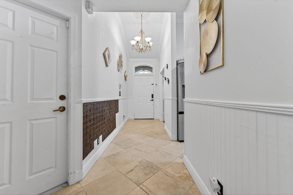 8063 Via Hacienda, Riviera Beach FL 33418